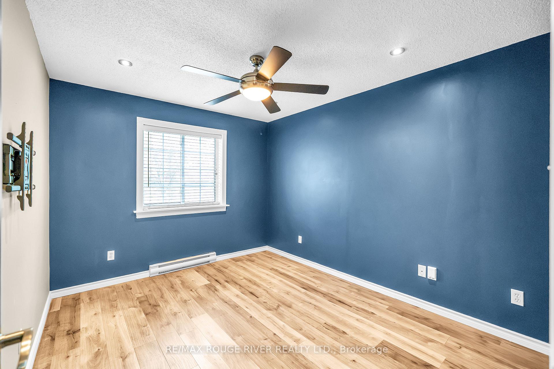 Photo 25 of Unit 210, 91 Aspen Springs Drive, Clarington, Bowmanville — HOMEH