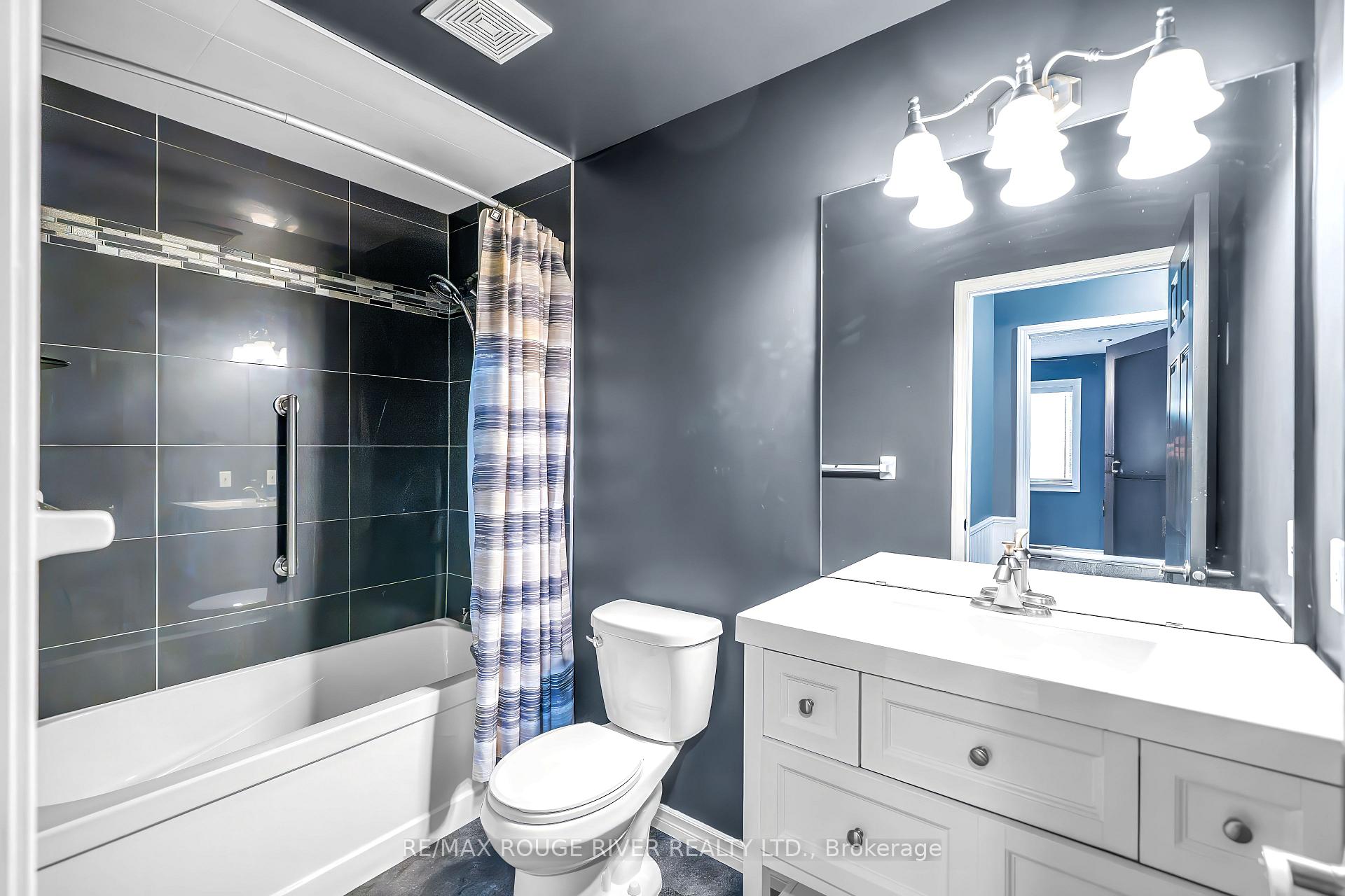 Photo 28 of Unit 210, 91 Aspen Springs Drive, Clarington, Bowmanville — HOMEH