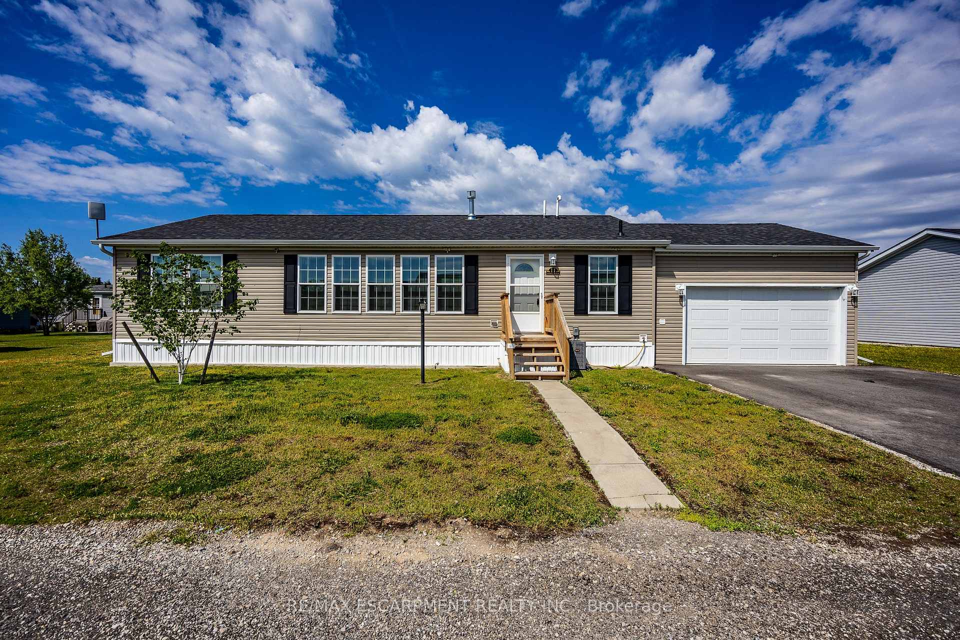 Photo of 11 Hickory Hollow