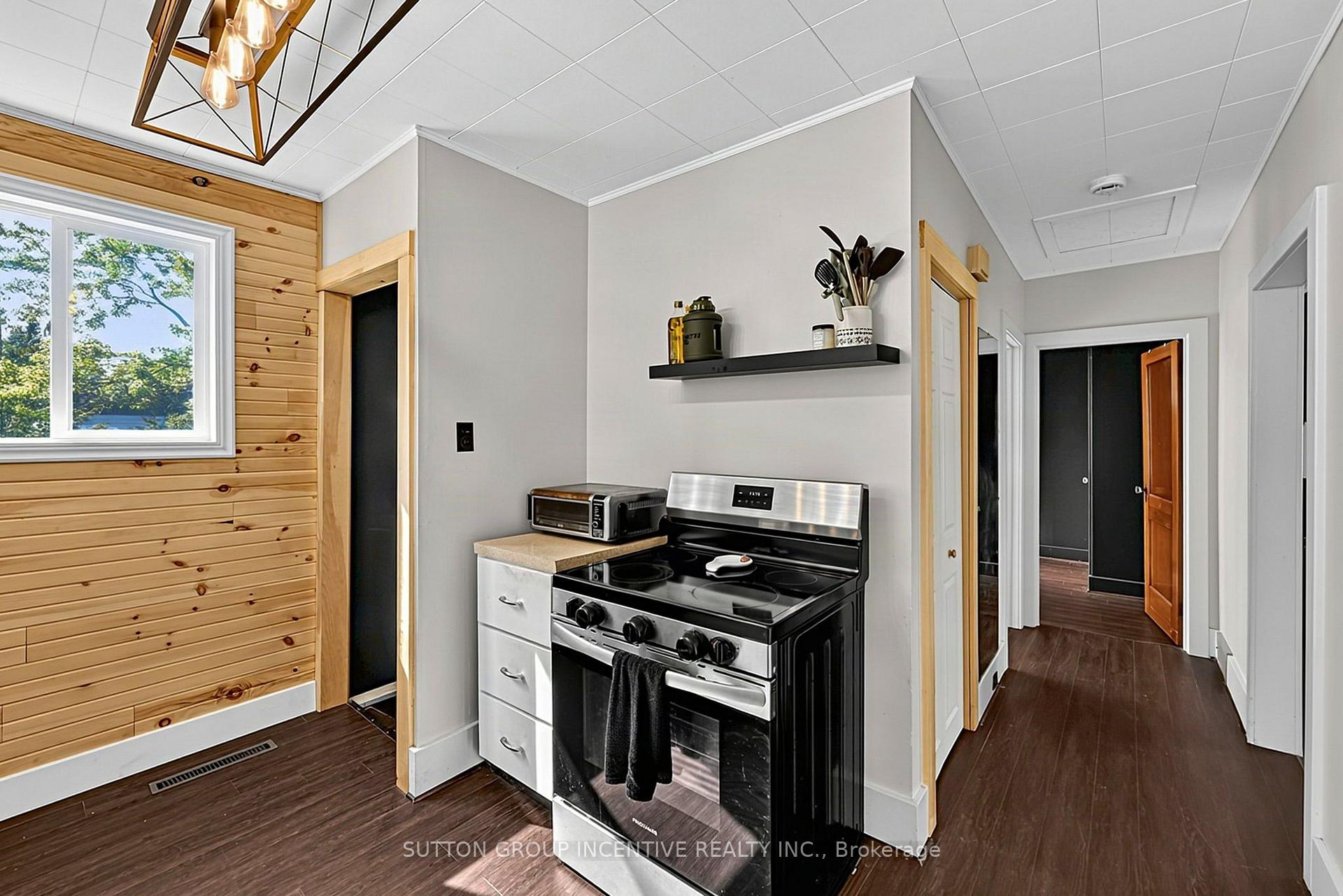 Photo 18 of 381 David Street E, Gravenhurst, Muskoka (S) — HOMEH