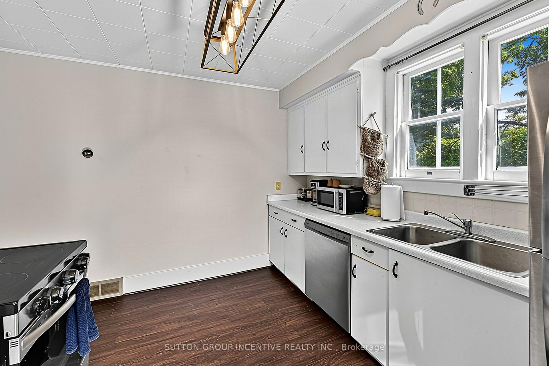 Photo 19 of 381 David Street E, Gravenhurst, Muskoka (S) — HOMEH