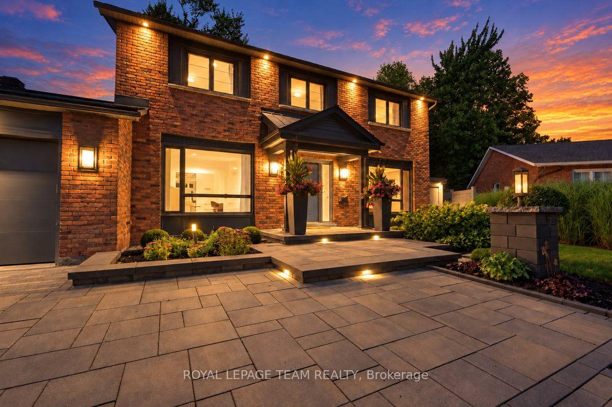 Photo 2 of 7 Charnwood Court, Ottawa, Pineglen/Country Place — HOMEH