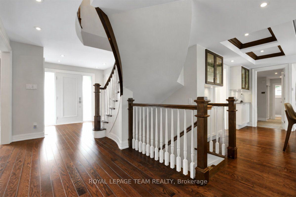 Photo 5 of 7 Charnwood Court, Ottawa, Pineglen/Country Place — HOMEH