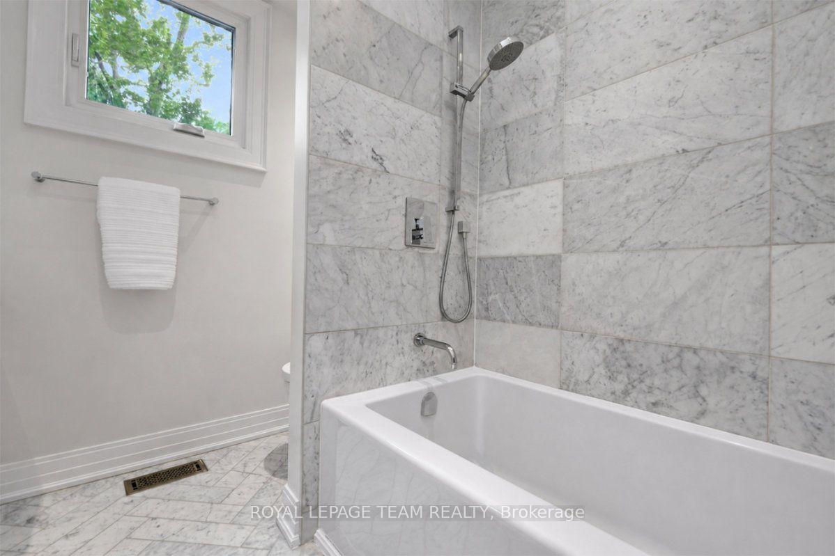 Photo 39 of 7 Charnwood Court, Ottawa, Pineglen/Country Place — HOMEH