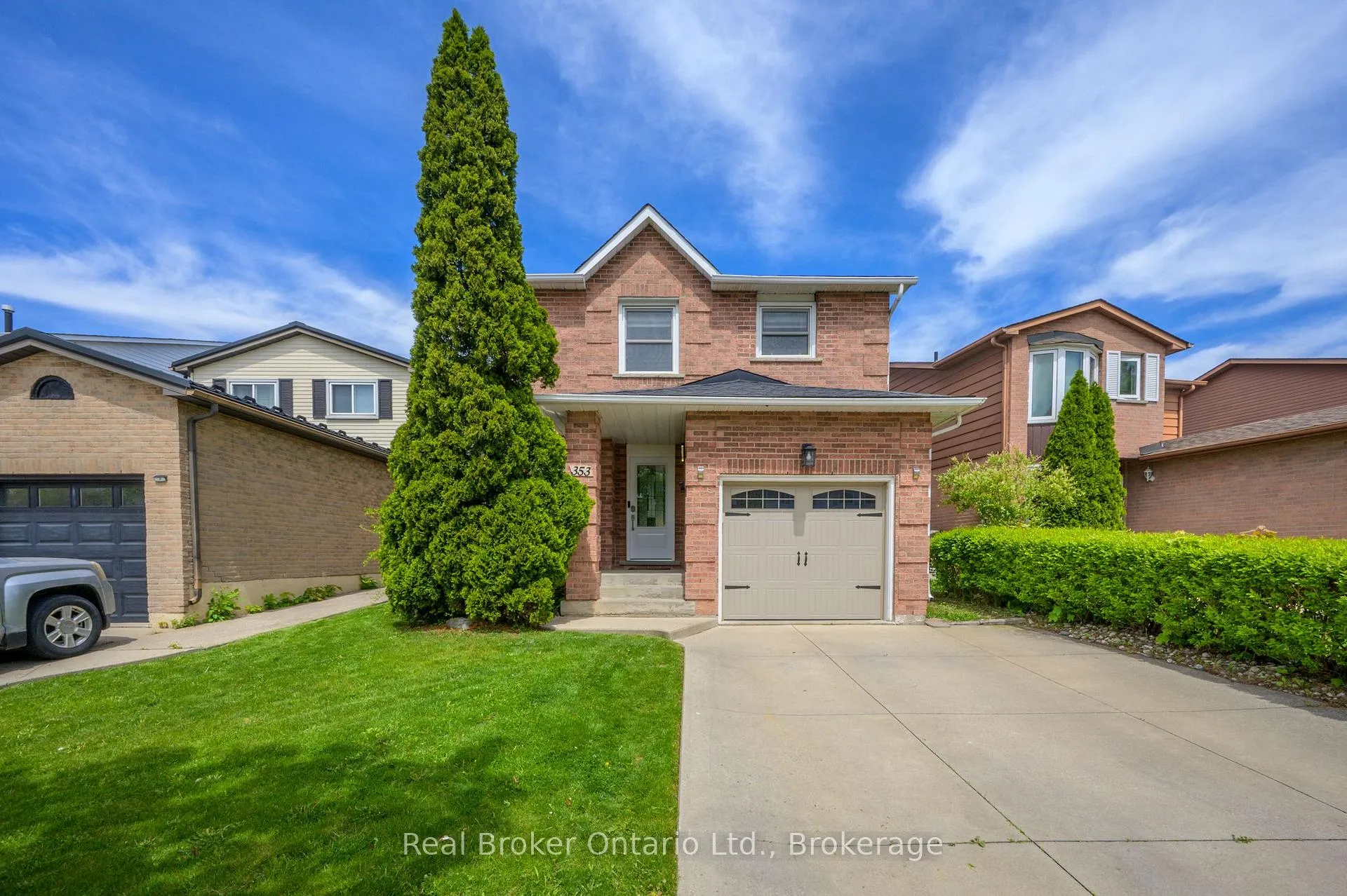 Photo 1 of 353 Macintosh Drive, Hamilton, Stoney Creek — HOMEH