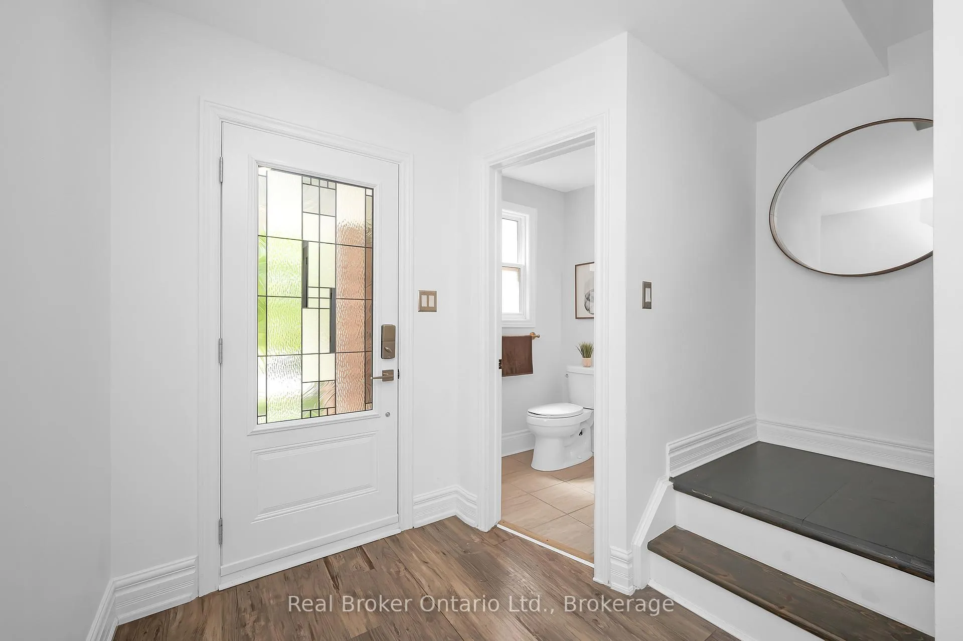 Photo 5 of 353 Macintosh Drive, Hamilton, Stoney Creek — HOMEH