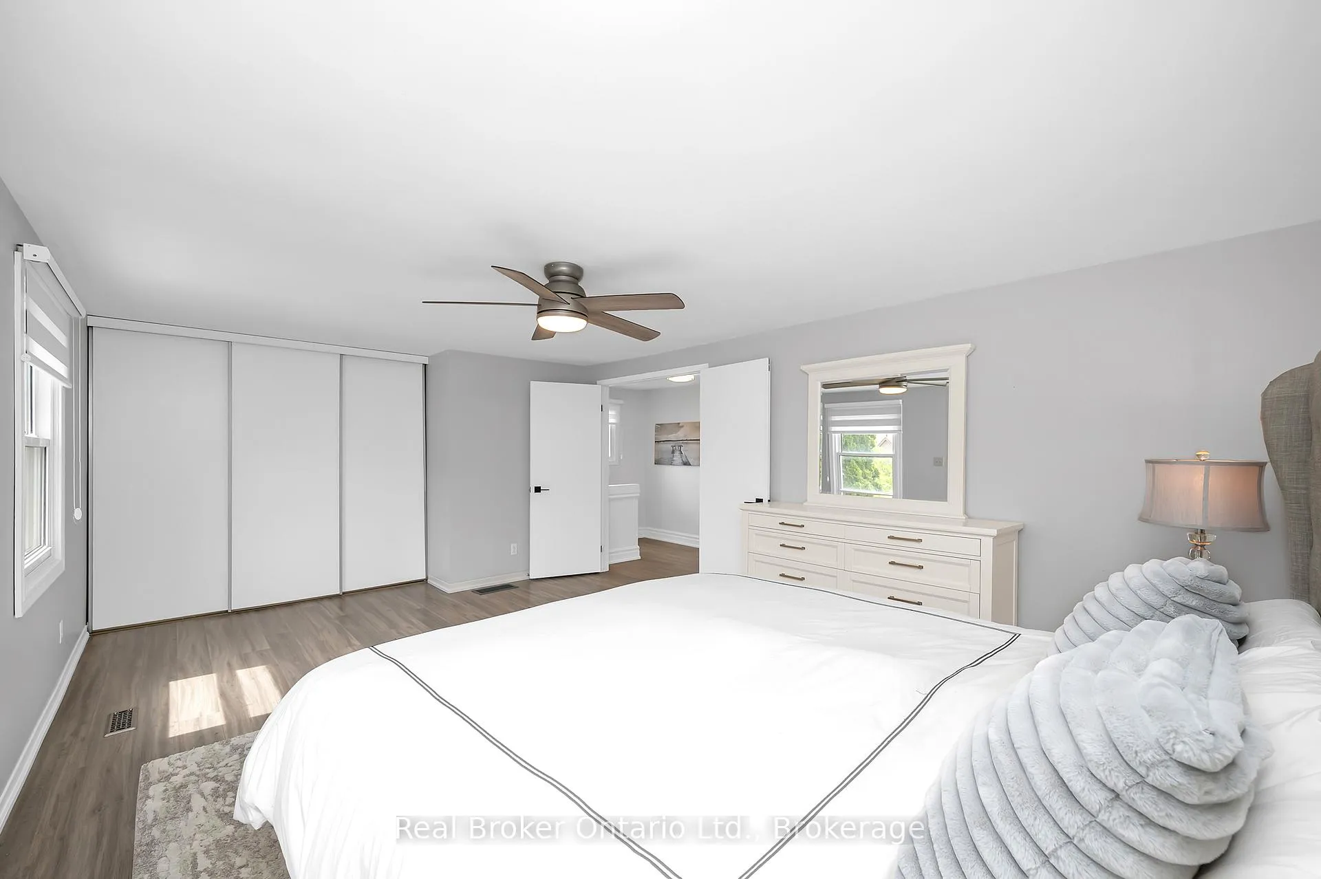 Photo 23 of 353 Macintosh Drive, Hamilton, Stoney Creek — HOMEH