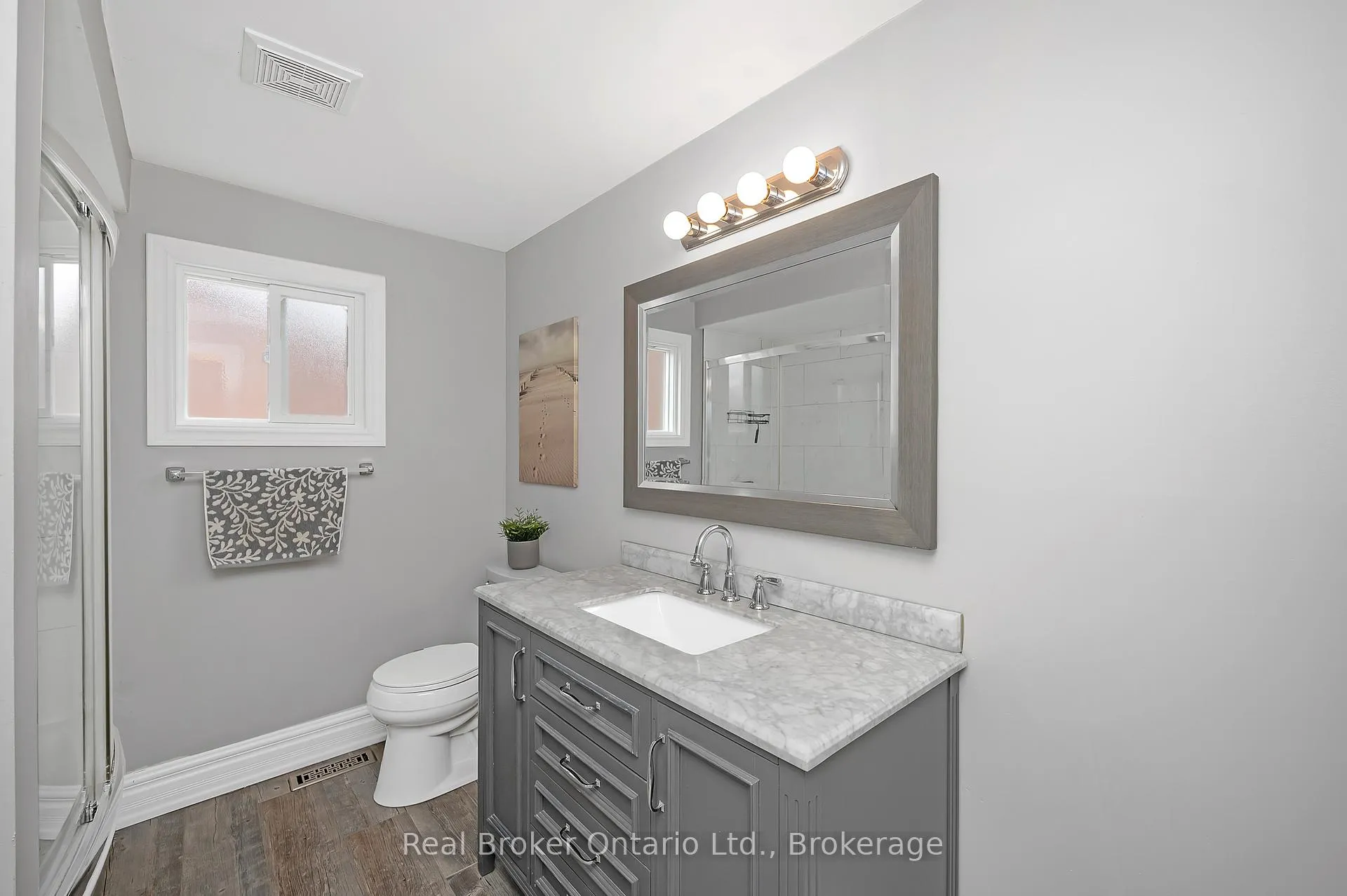 Photo 24 of 353 Macintosh Drive, Hamilton, Stoney Creek — HOMEH