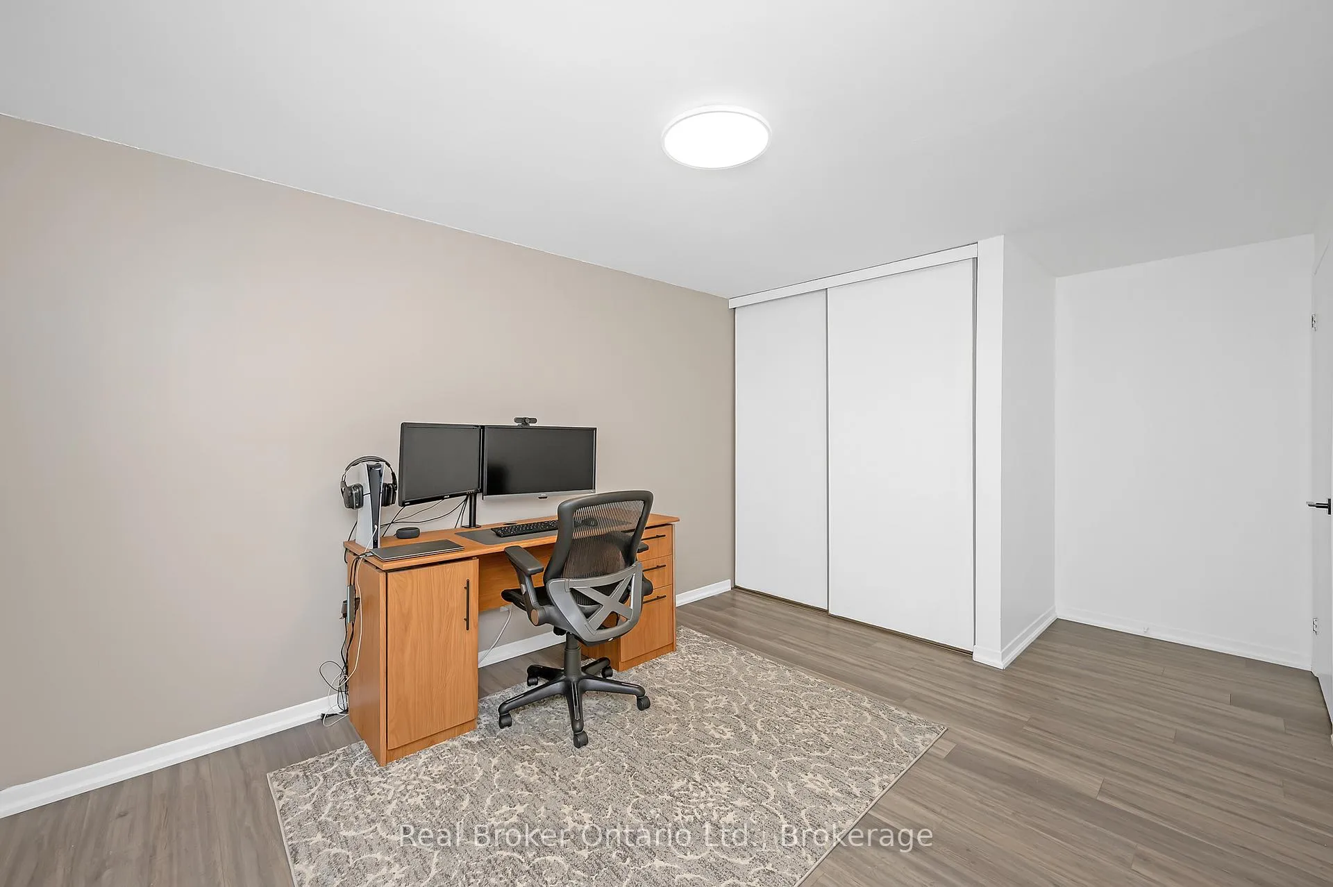Photo 28 of 353 Macintosh Drive, Hamilton, Stoney Creek — HOMEH