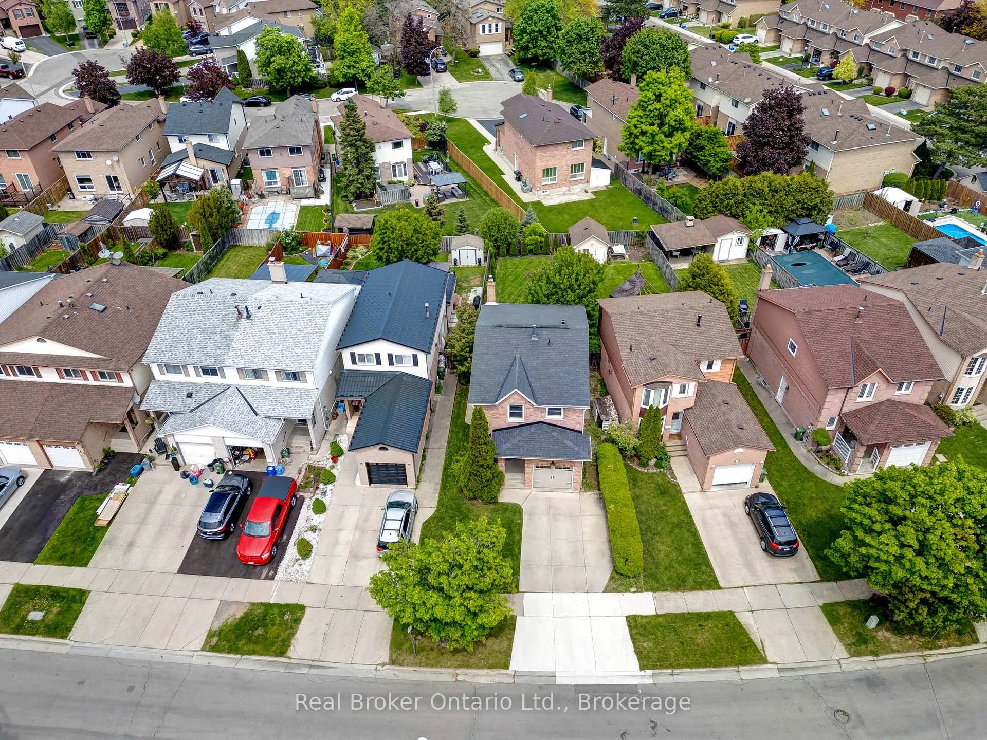 Photo 41 of 353 Macintosh Drive, Hamilton, Stoney Creek — HOMEH