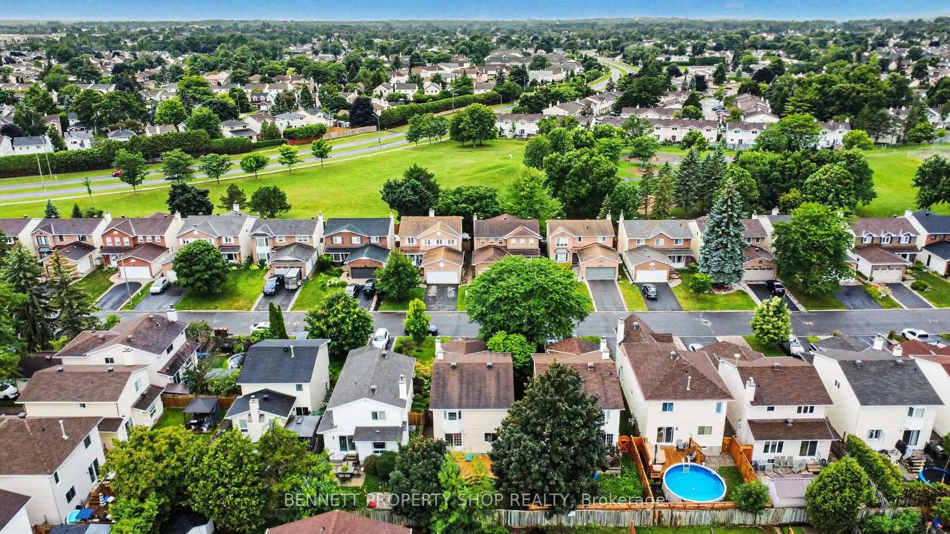 Photo 24 of 1879 Leclair Crescent, Ottawa, Queenswood Heights South — HOMEH