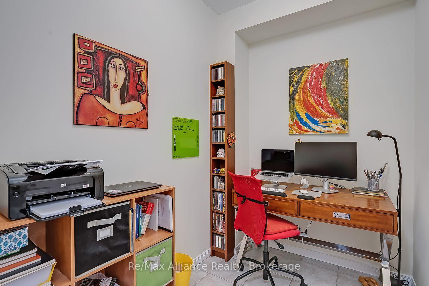 Photo 5 of 2155 Redstone Crescent, Oakville, Westmount — HOMEH