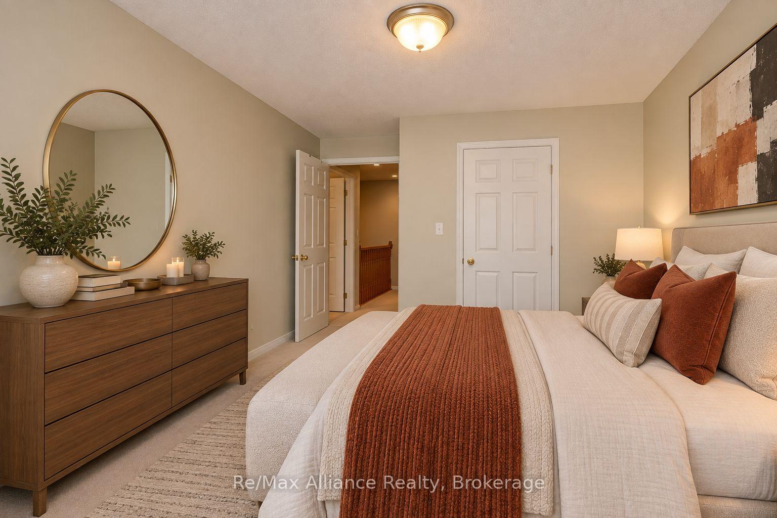 Photo 24 of 2155 Redstone Crescent, Oakville, Westmount — HOMEH