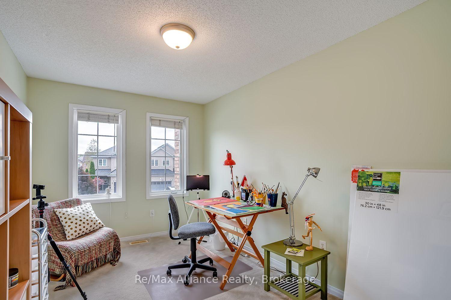 Photo 25 of 2155 Redstone Crescent, Oakville, Westmount — HOMEH