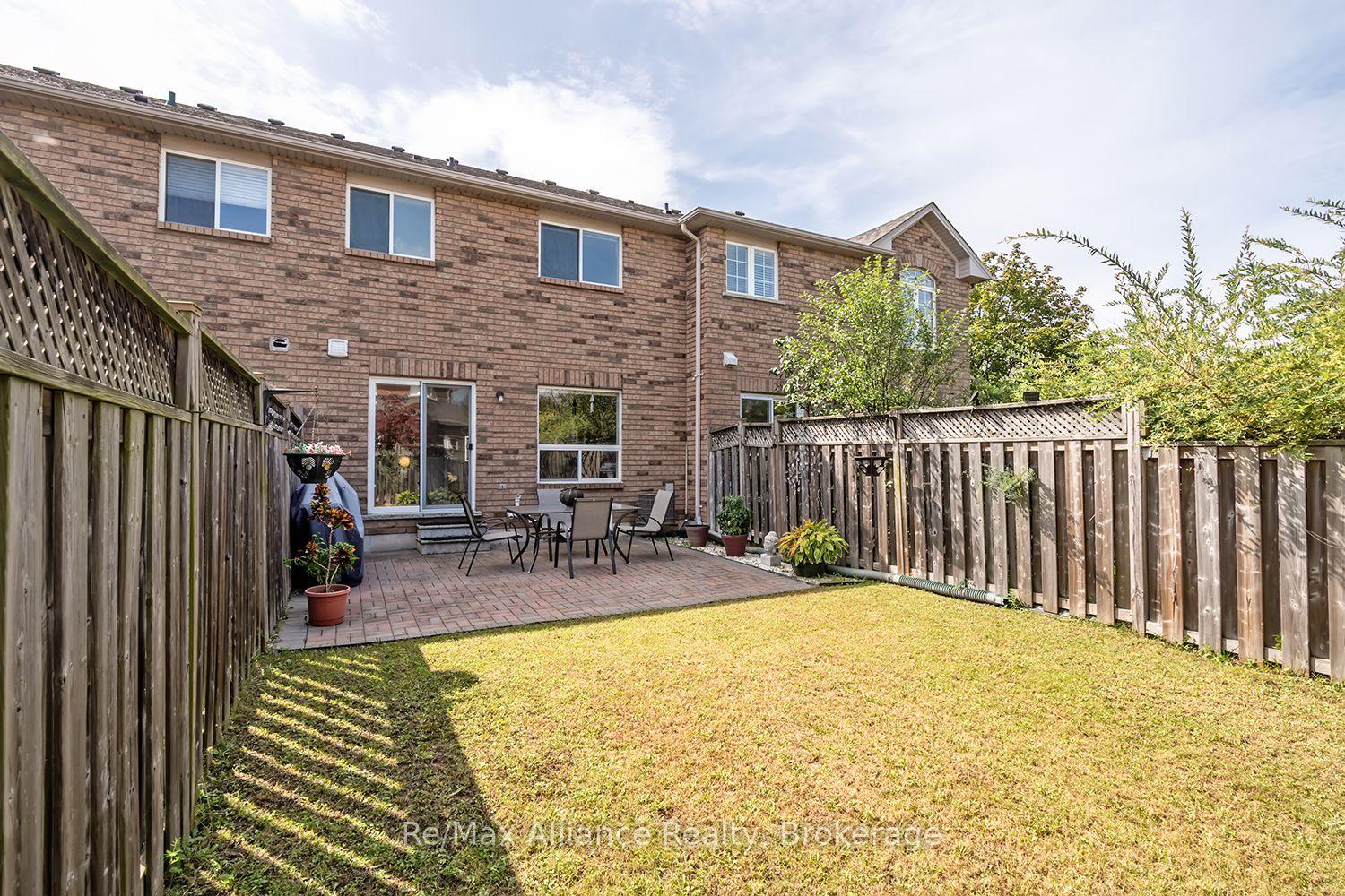 Photo 33 of 2155 Redstone Crescent, Oakville, Westmount — HOMEH