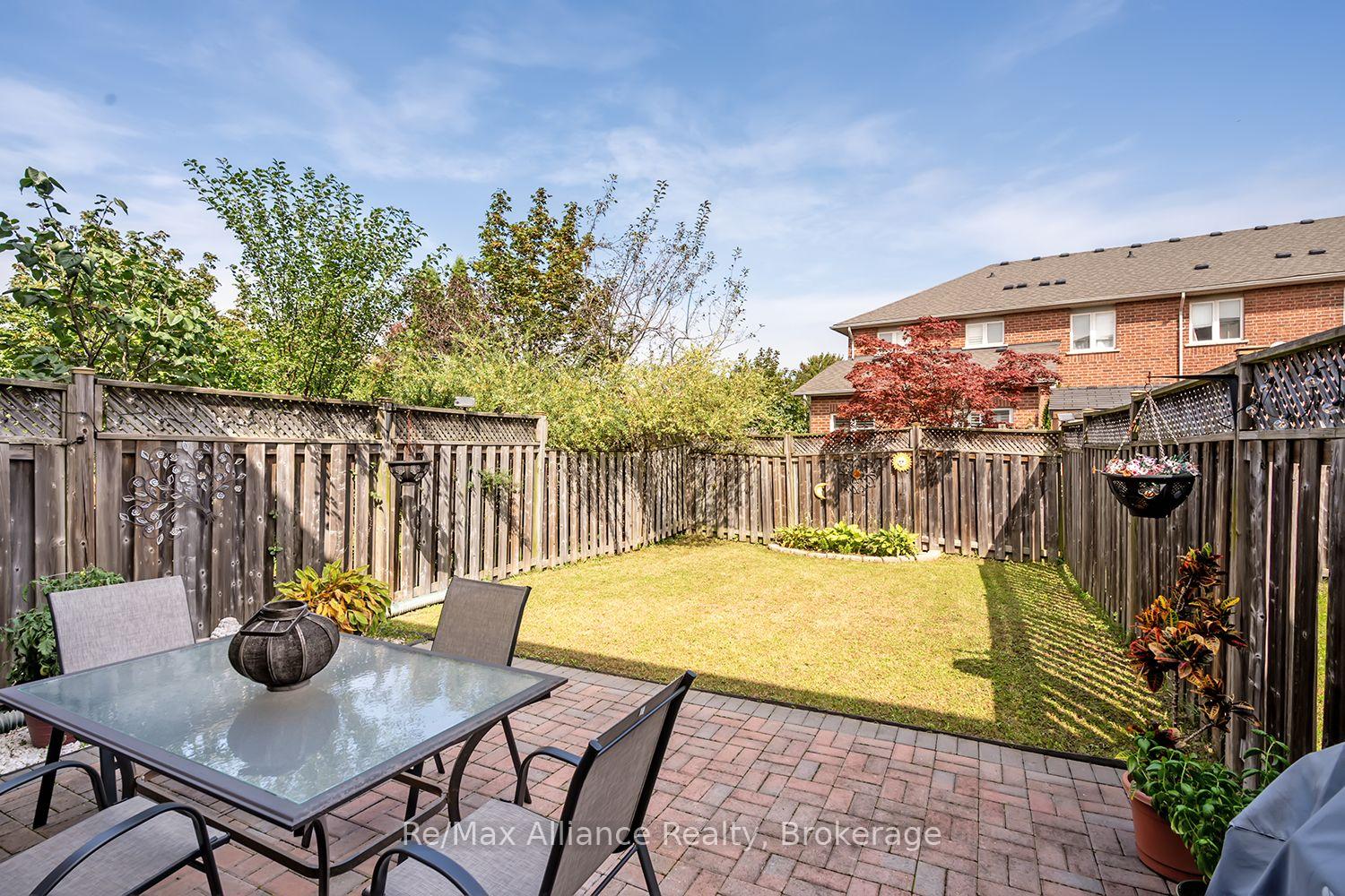 Photo 34 of 2155 Redstone Crescent, Oakville, Westmount — HOMEH