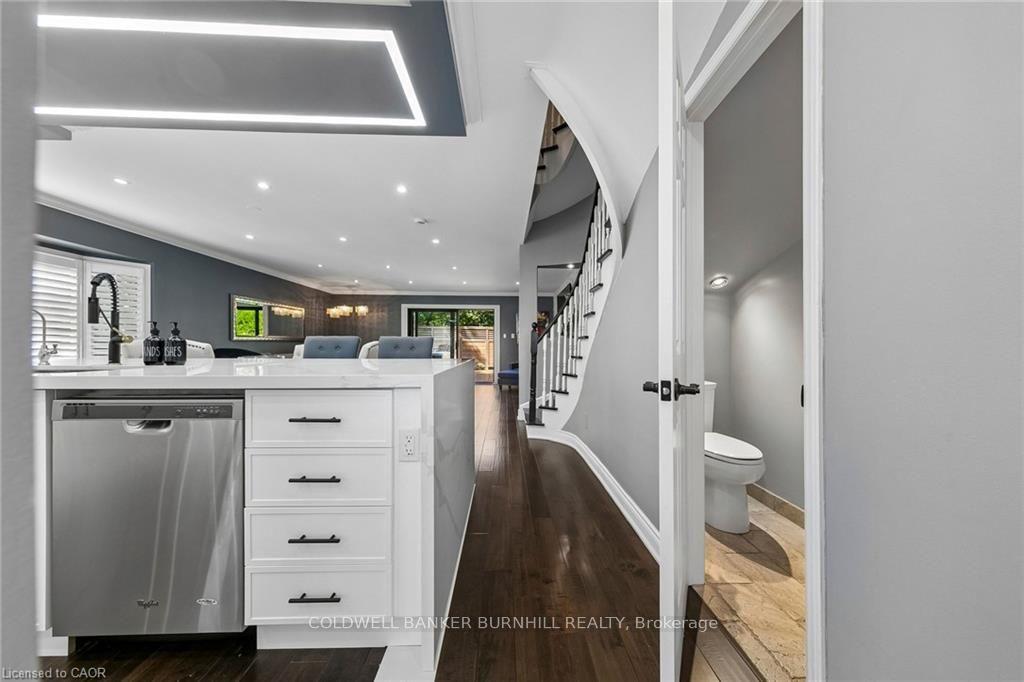 Photo 8 of 73 Windhaven Place, Oakville, Bronte — HOMEH