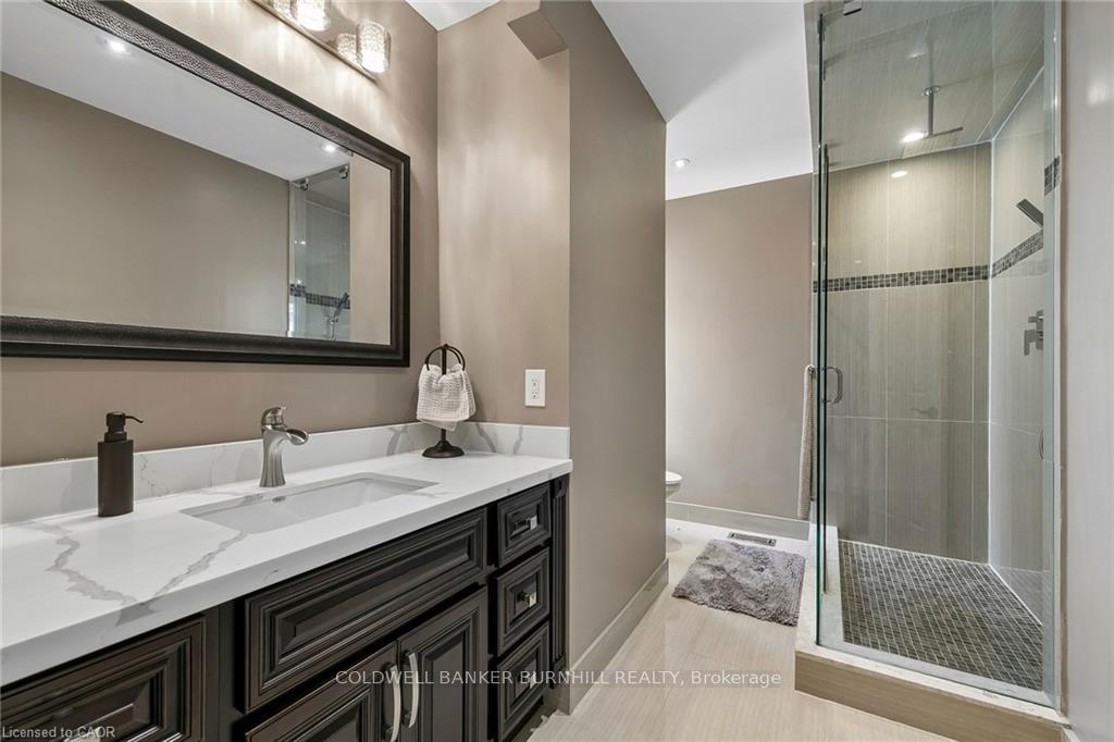 Photo 24 of 73 Windhaven Place, Oakville, Bronte — HOMEH