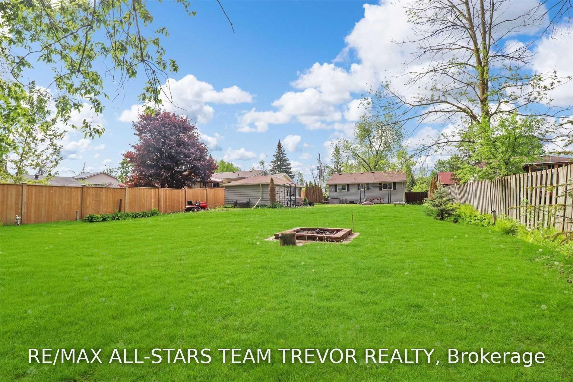 Photo 12 of 344 Annshiela Drive, Georgina, Keswick South — HOMEH