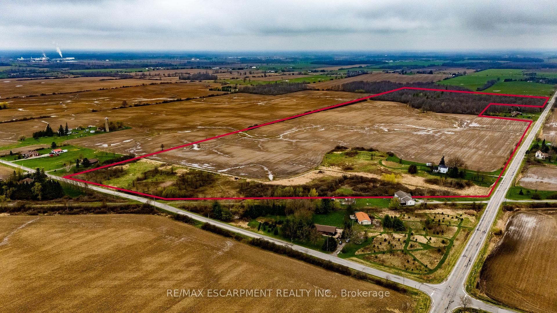 Photo 1 of 335 McKenzie Road, Haldimand — HOMEH