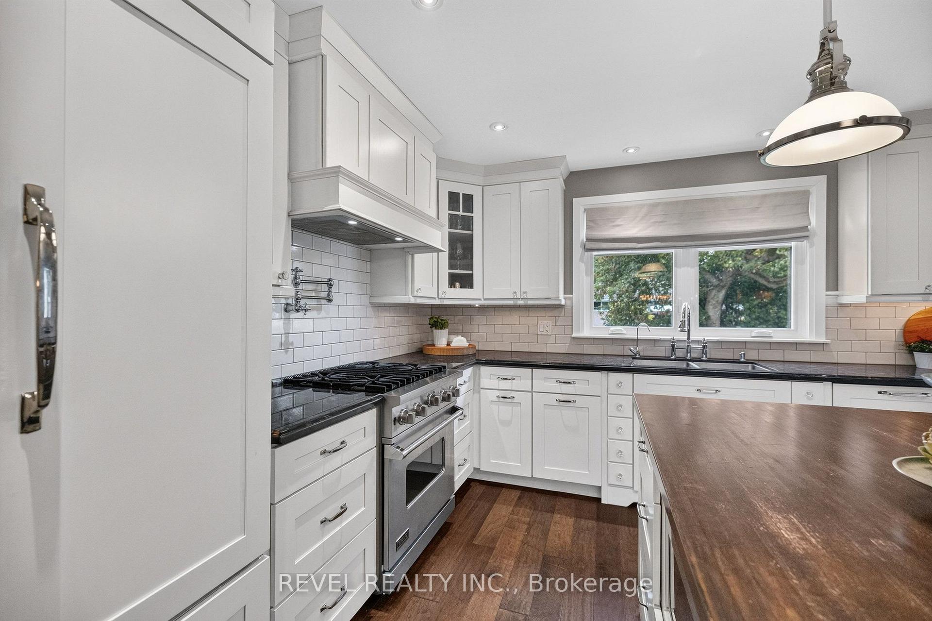Photo 19 of 100 Robinwood Crescent, Milton, Old Milton — HOMEH