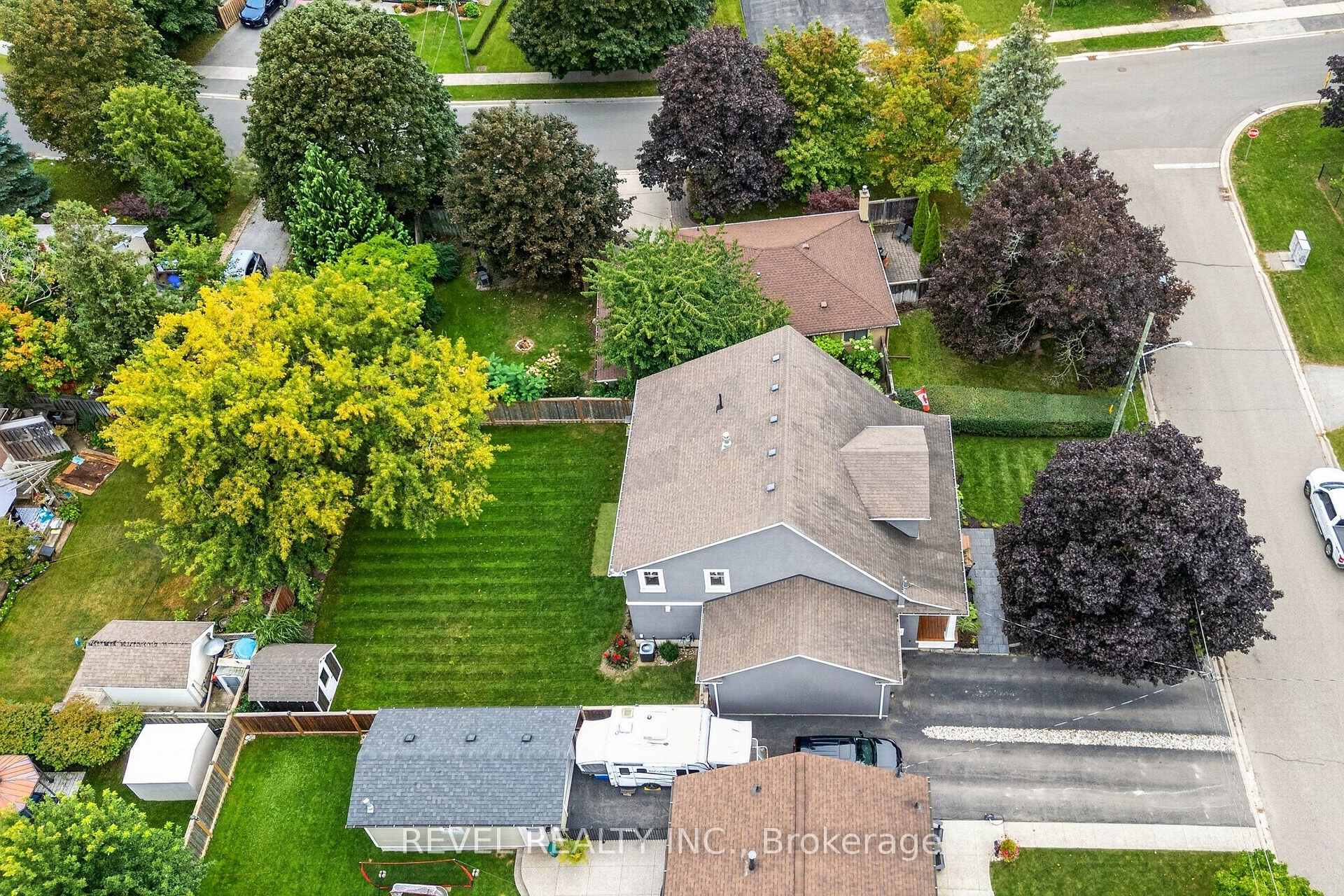Photo 48 of 100 Robinwood Crescent, Milton, Old Milton — HOMEH