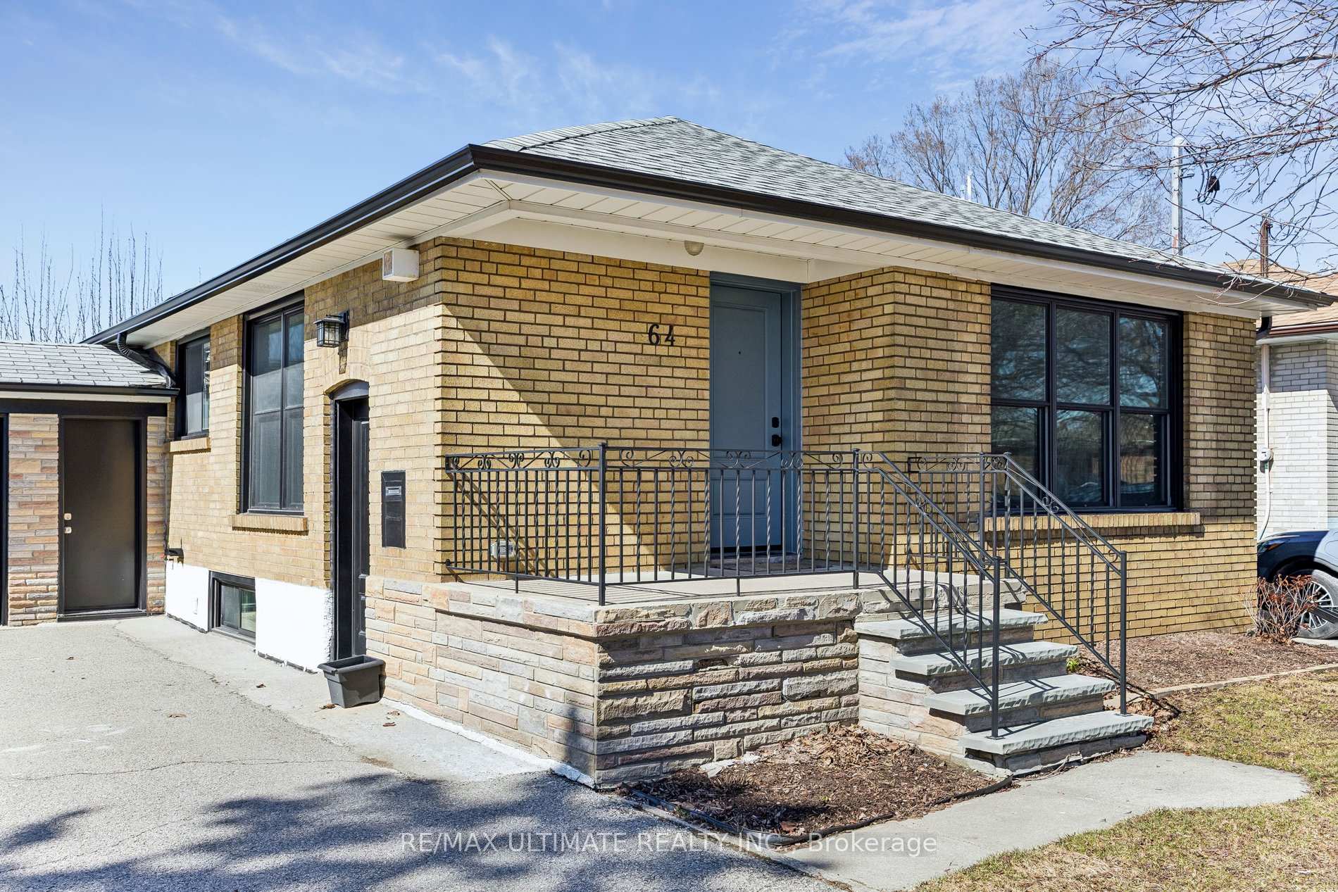 Photo 2 of 64 Hart Avenue, Scarborough, Kennedy Park — HOMEH