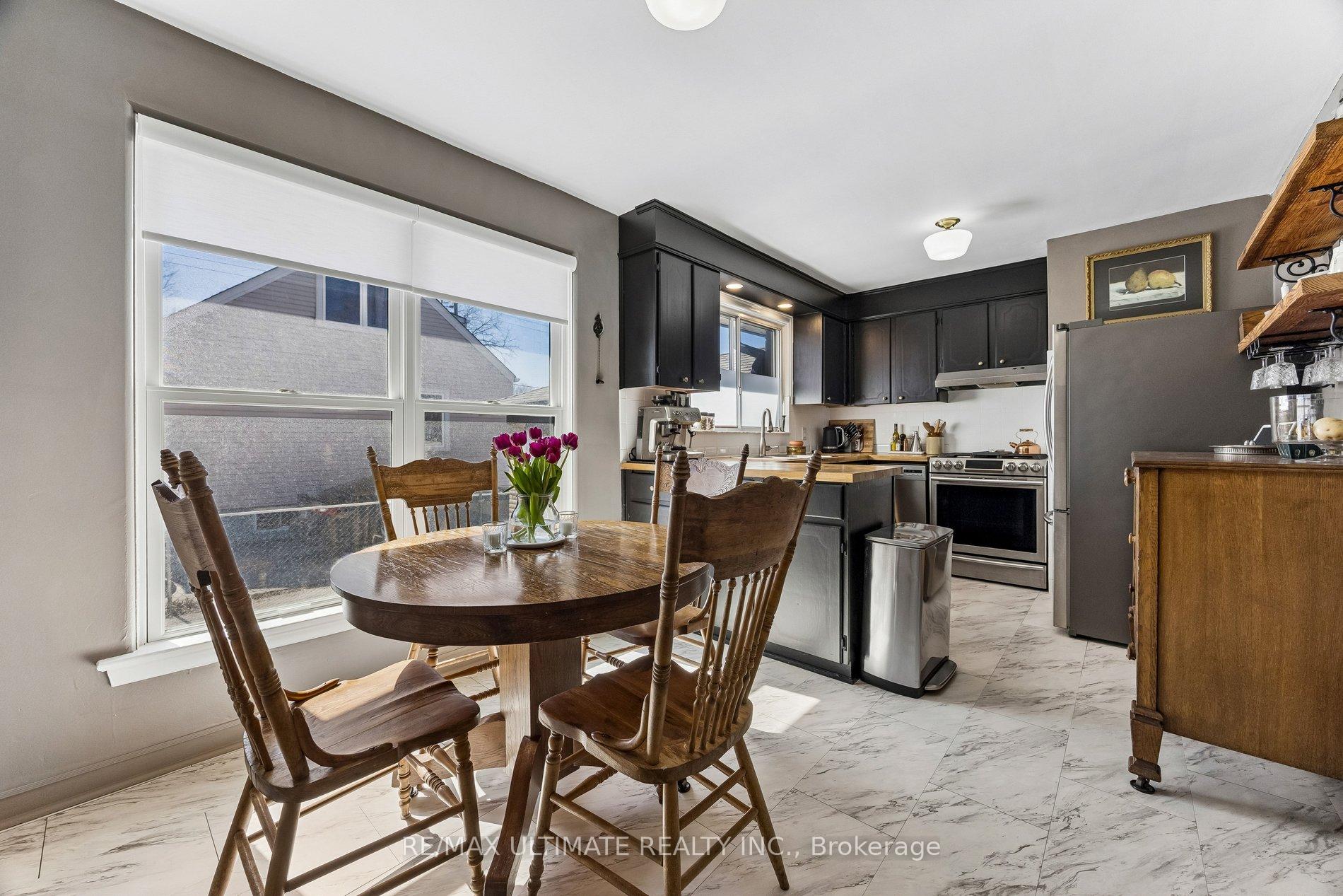 Photo 3 of 64 Hart Avenue, Scarborough, Kennedy Park — HOMEH
