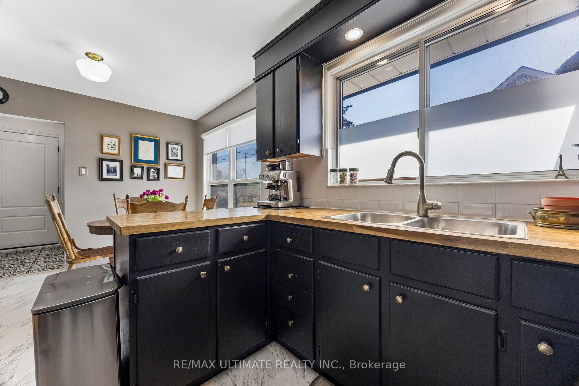 Photo 6 of 64 Hart Avenue, Scarborough, Kennedy Park — HOMEH