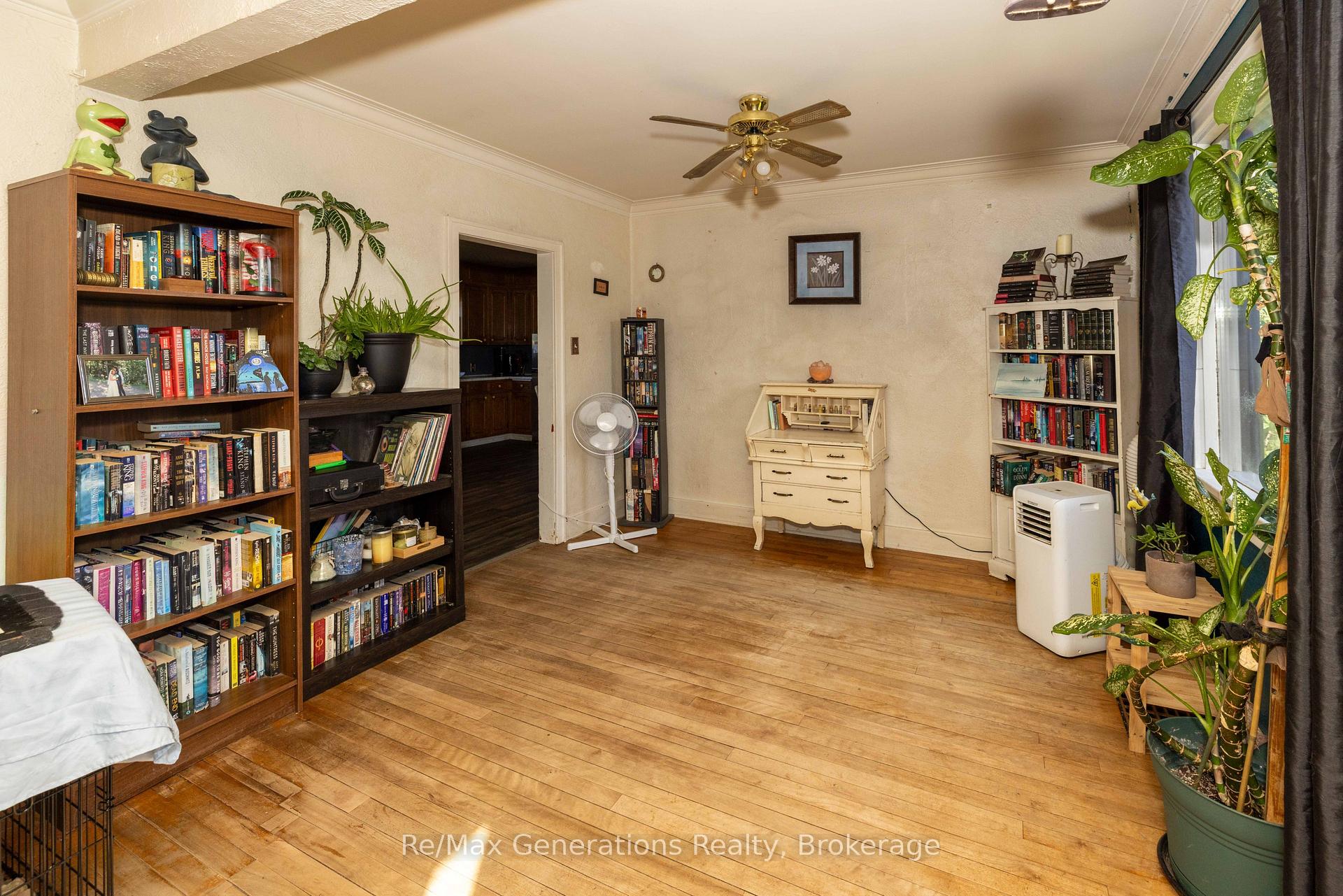 Photo 9 of 511 Empire Avenue E, Thunder Bay, Westfort — HOMEH