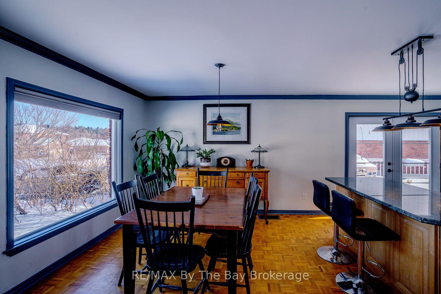 Photo 10 of 247 Simcoe Street, Clearview, Stayner — HOMEH