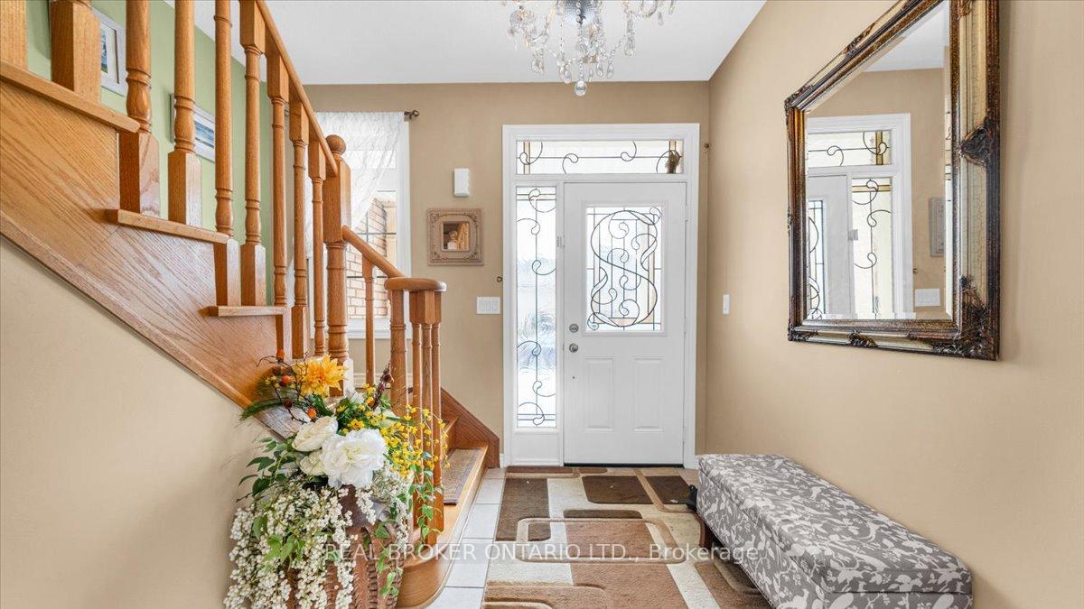 Photo 6 of 636 Serafini Crescent, Milton, Willmott — HOMEH