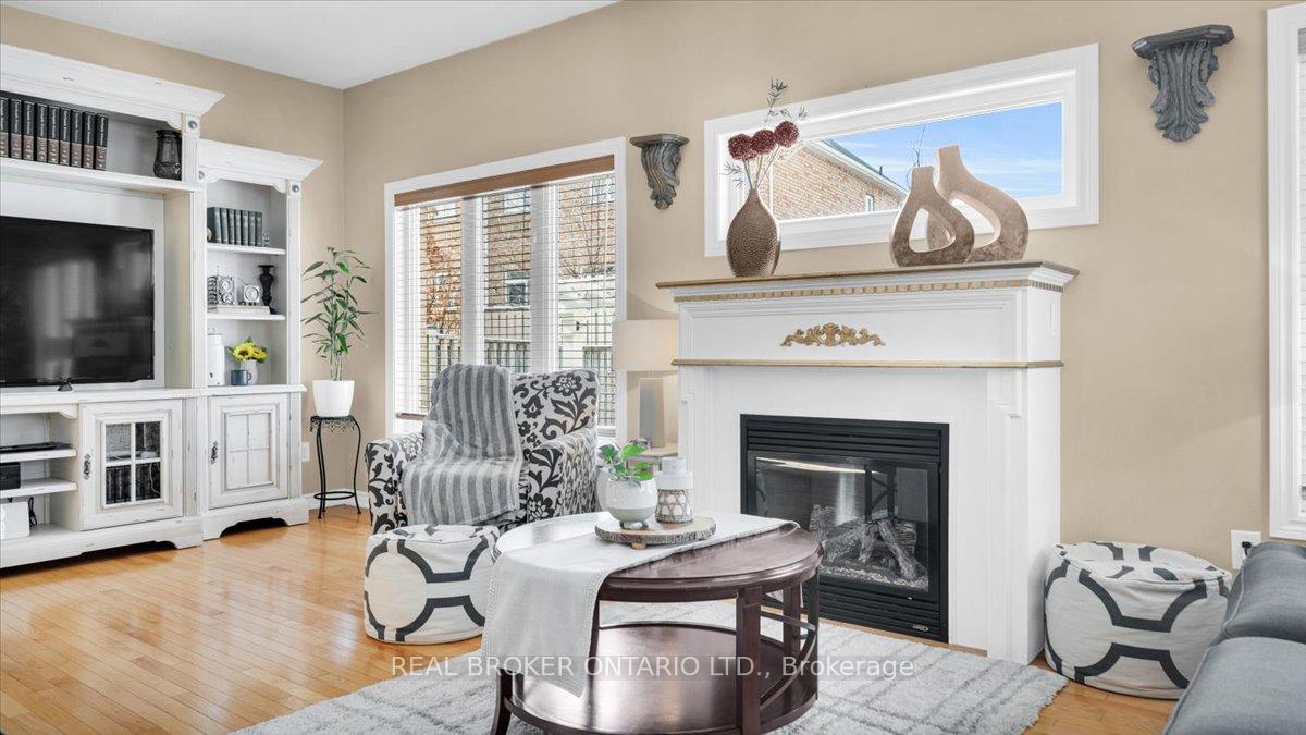 Photo 10 of 636 Serafini Crescent, Milton, Willmott — HOMEH