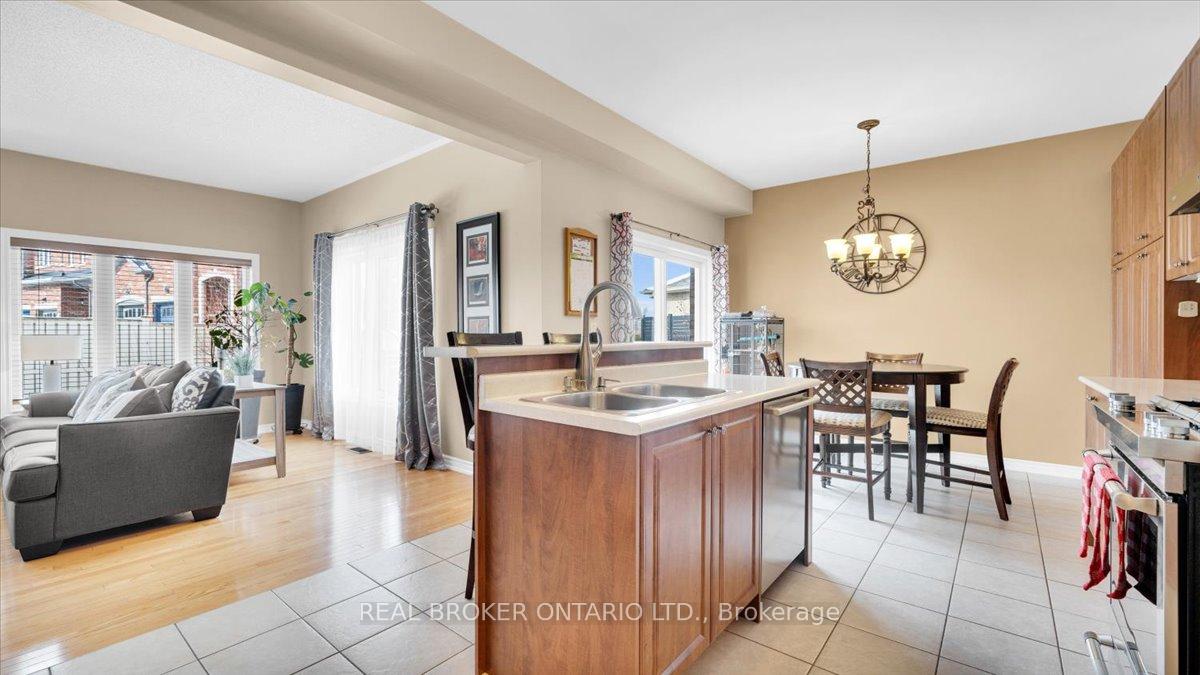 Photo 18 of 636 Serafini Crescent, Milton, Willmott — HOMEH
