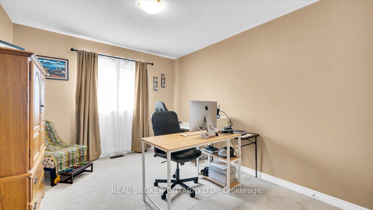 Photo 31 of 636 Serafini Crescent, Milton, Willmott — HOMEH