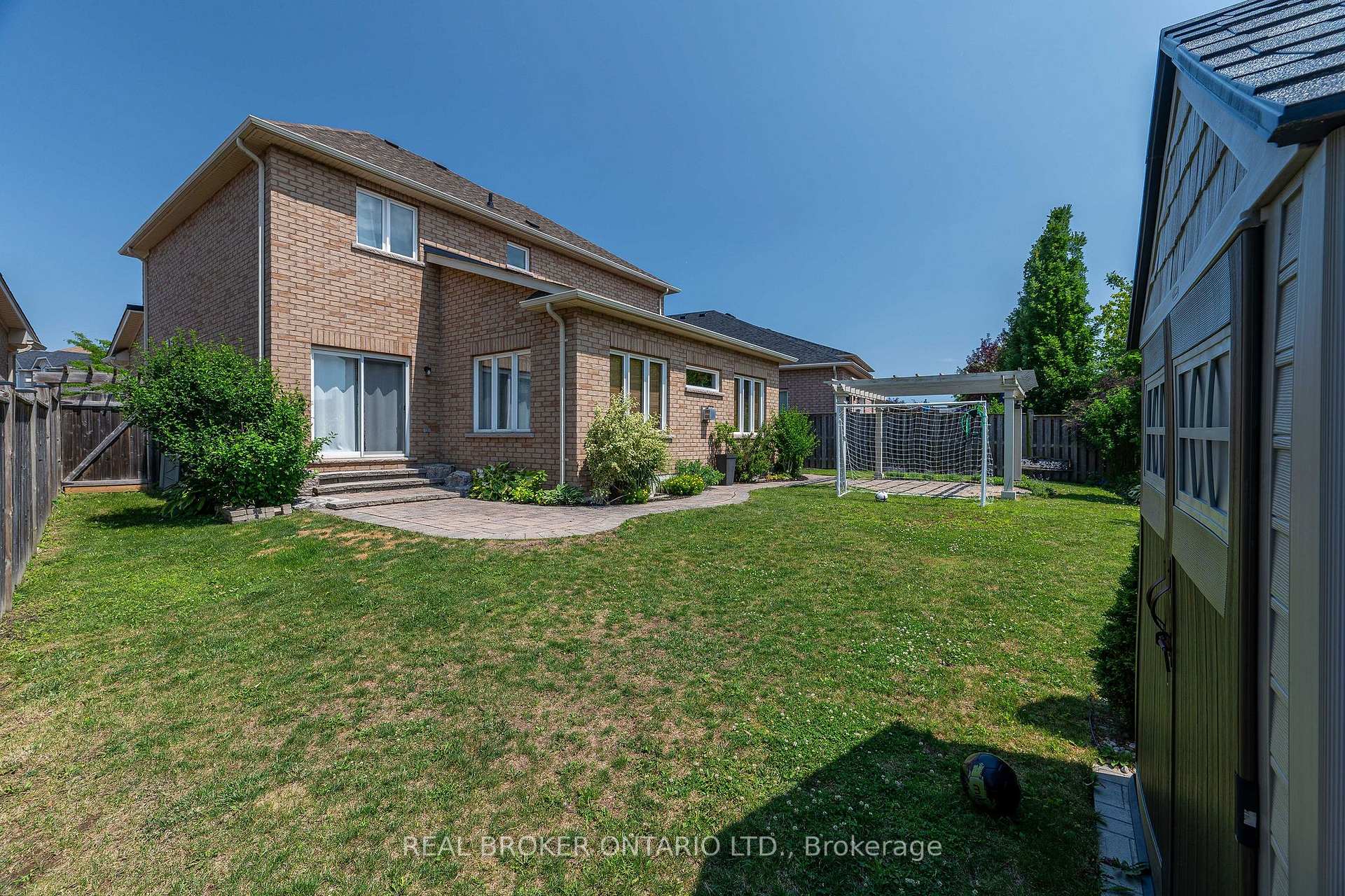 Photo 37 of 636 Serafini Crescent, Milton, Willmott — HOMEH