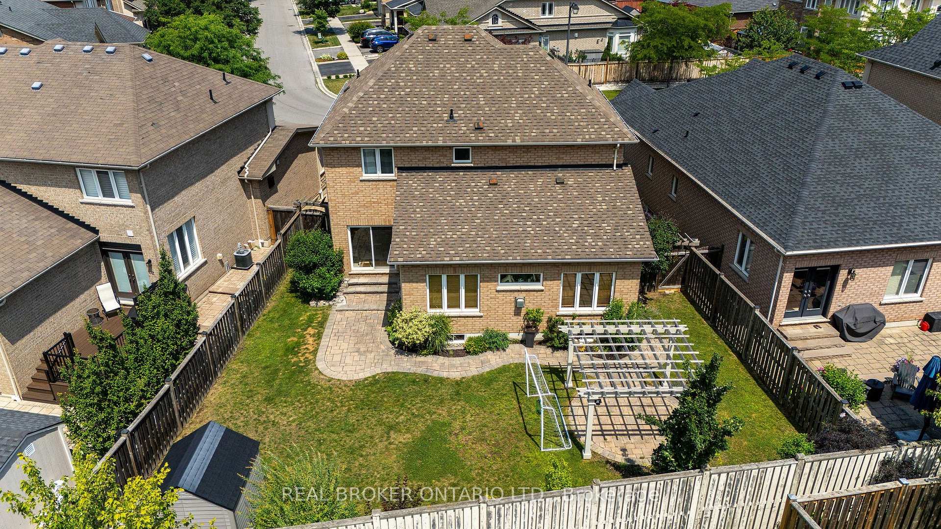 Photo 41 of 636 Serafini Crescent, Milton, Willmott — HOMEH