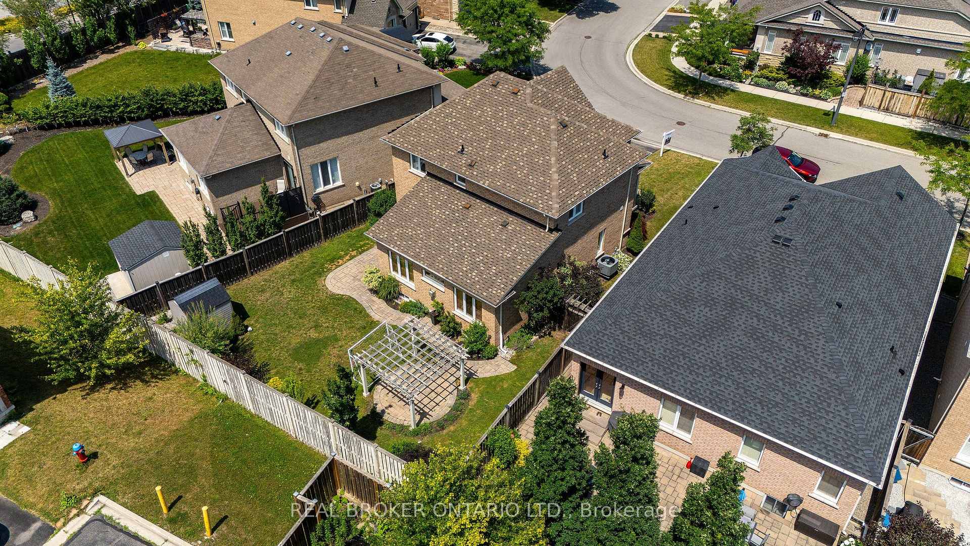 Photo 43 of 636 Serafini Crescent, Milton, Willmott — HOMEH