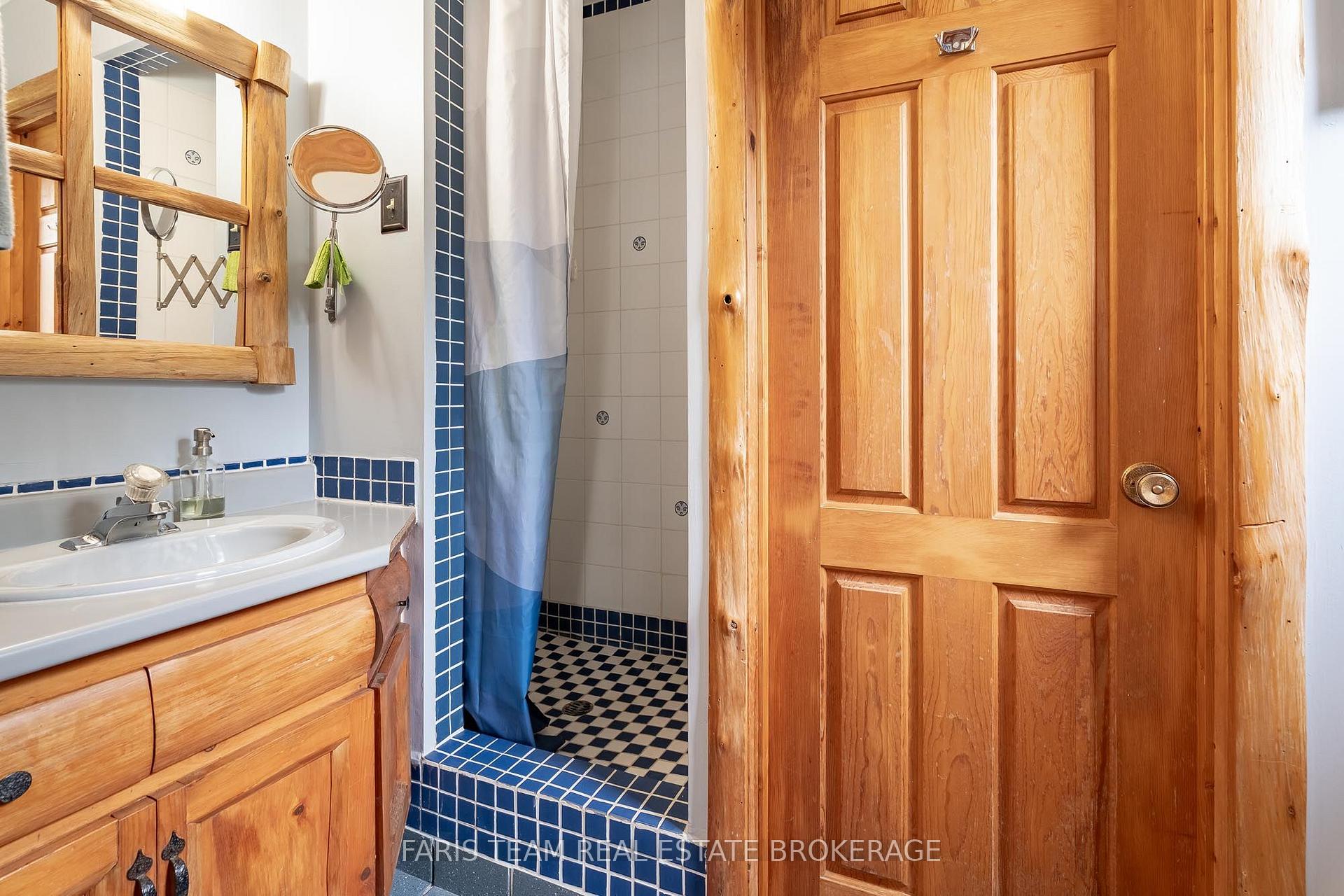 Photo 25 of 3400 Baldwick Lane, Springwater, Rural Springwater — HOMEH