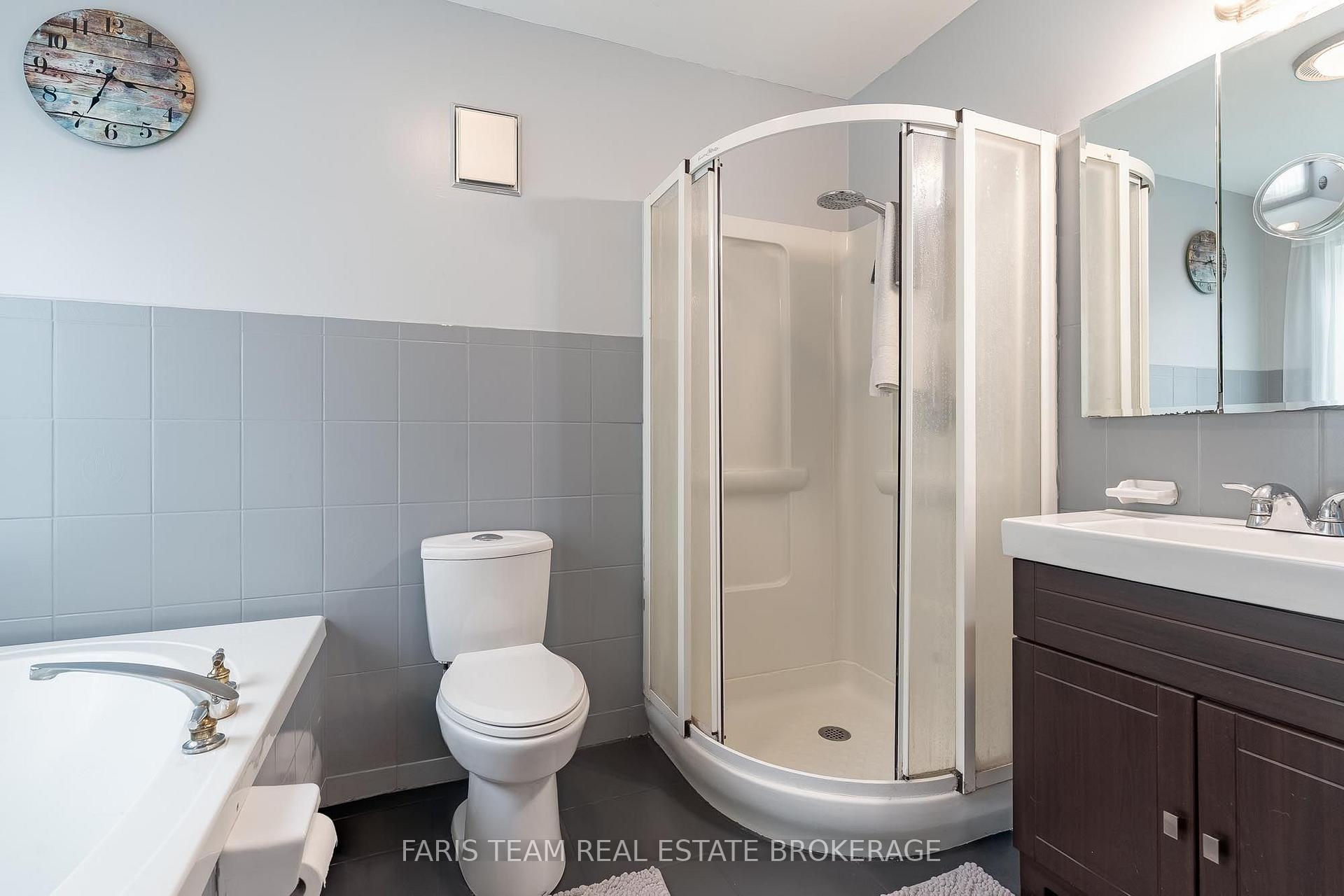 Photo 33 of 3400 Baldwick Lane, Springwater, Rural Springwater — HOMEH
