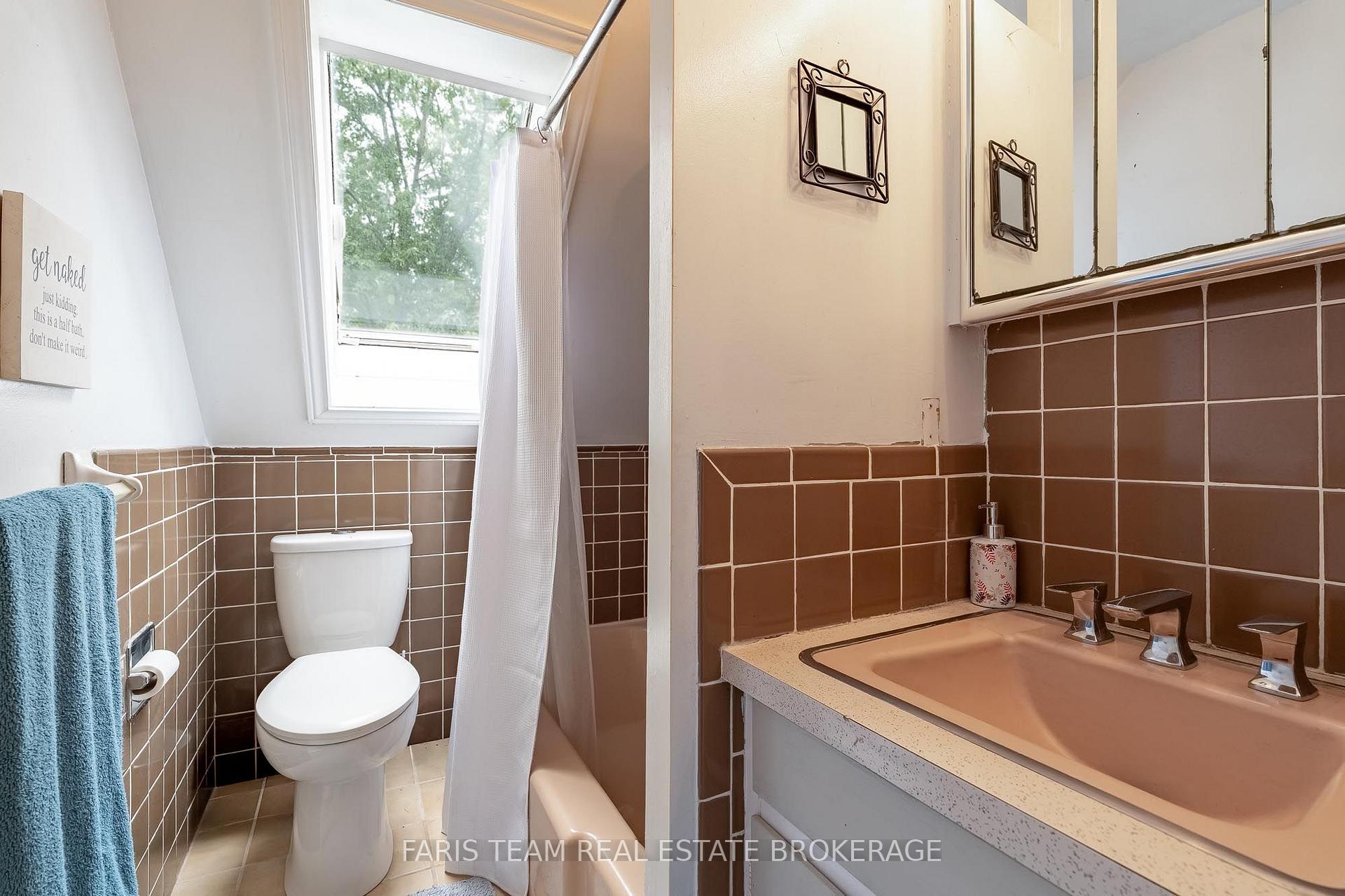 Photo 59 of 3400 Baldwick Lane, Springwater, Rural Springwater — HOMEH