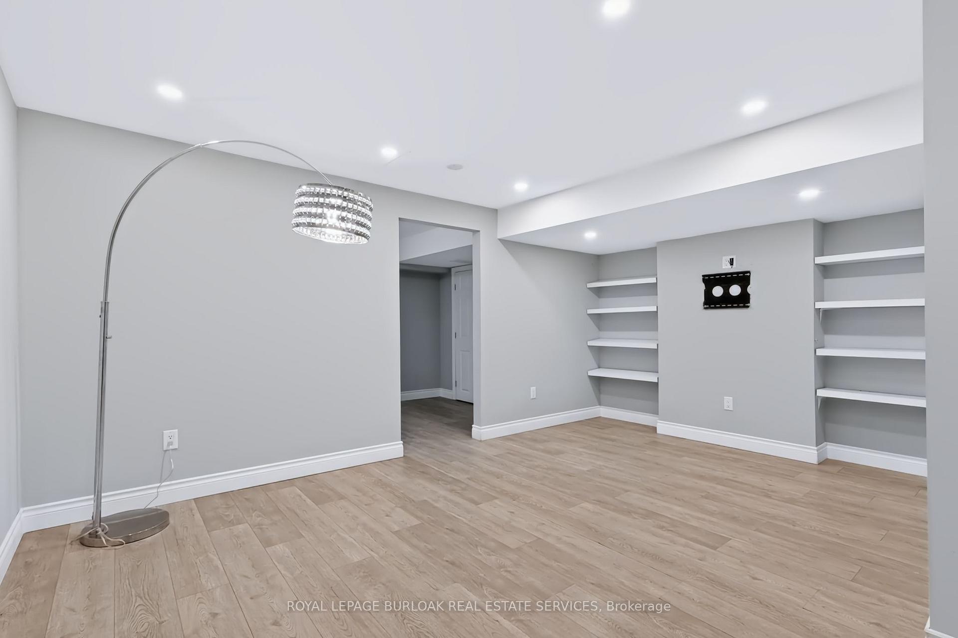 Photo 23 of Unit 22, 290 Barton Street, Hamilton, Strathcona — HOMEH