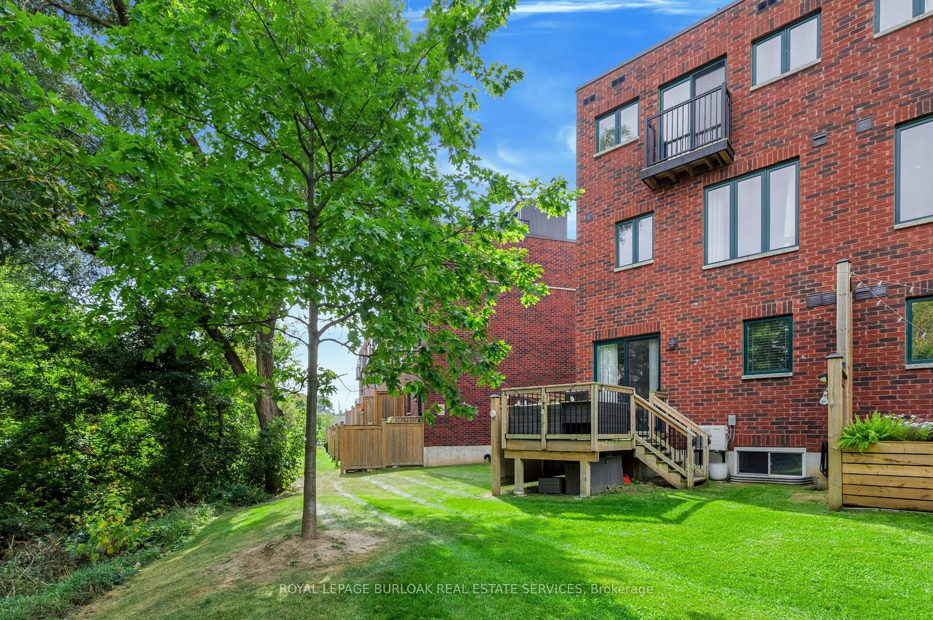 Photo 29 of Unit 22, 290 Barton Street, Hamilton, Strathcona — HOMEH