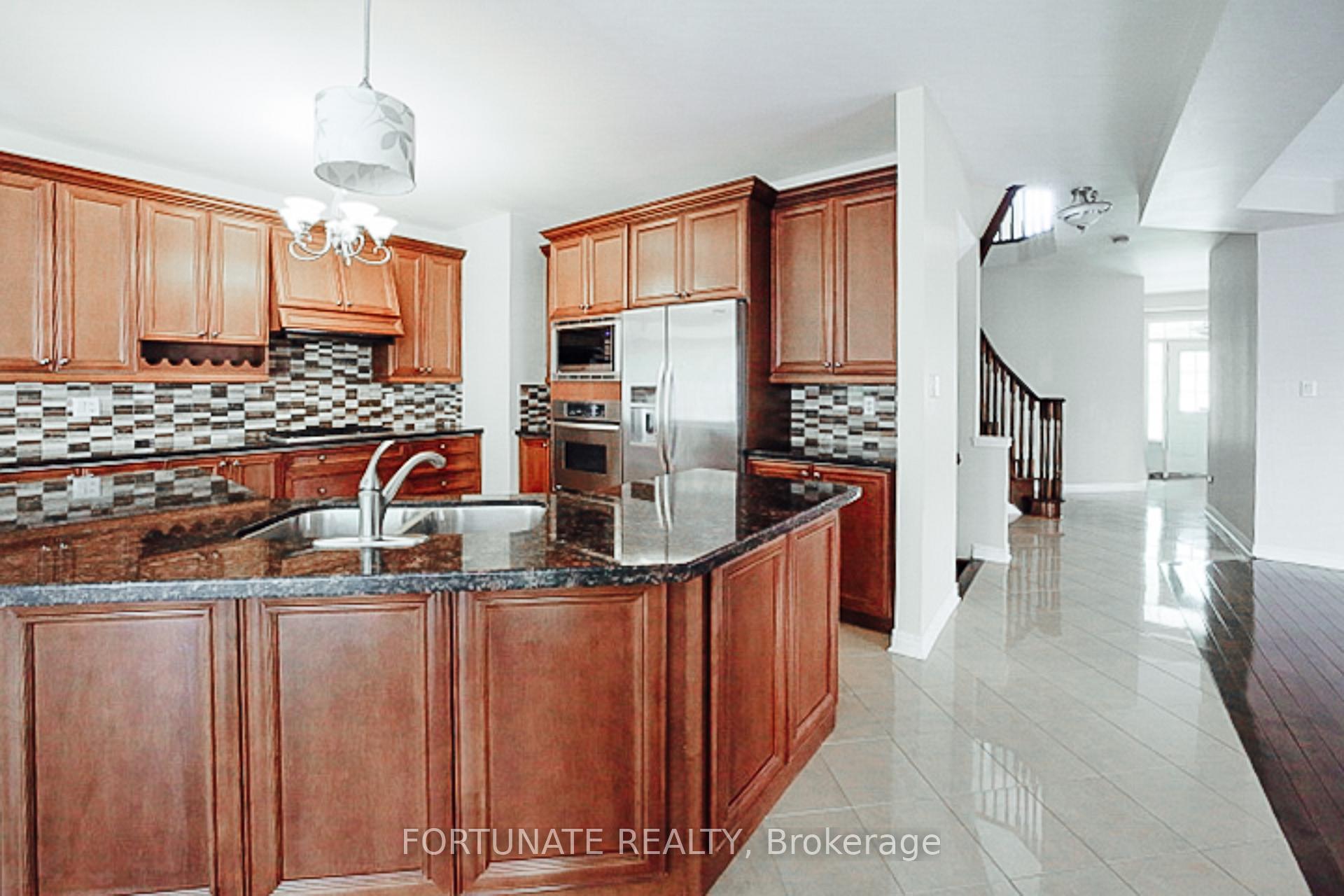 Photo 7 of 5175 Misty Pine Crescent, Mississauga, Churchill Meadows — HOMEH