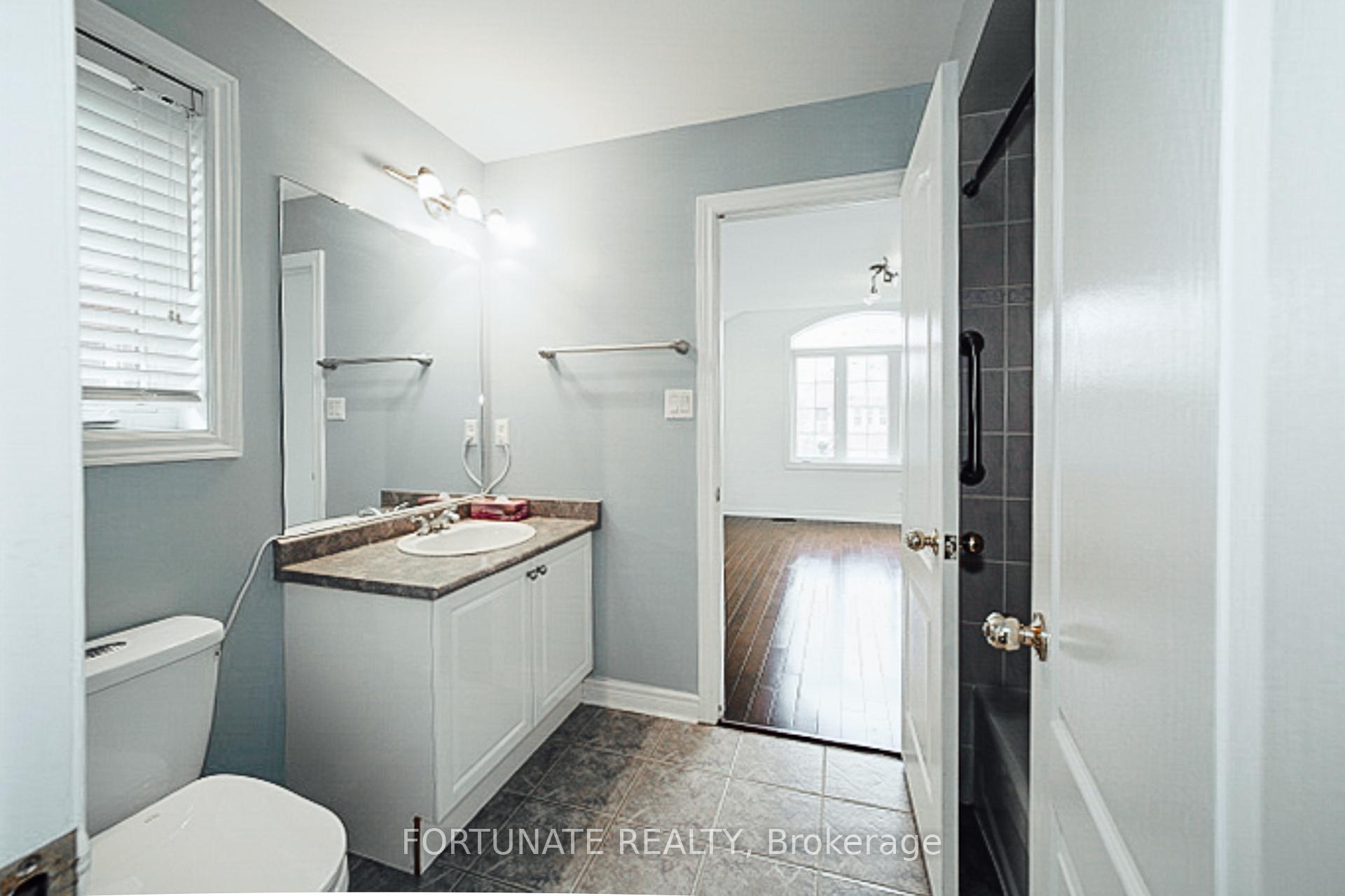 Photo 13 of 5175 Misty Pine Crescent, Mississauga, Churchill Meadows — HOMEH