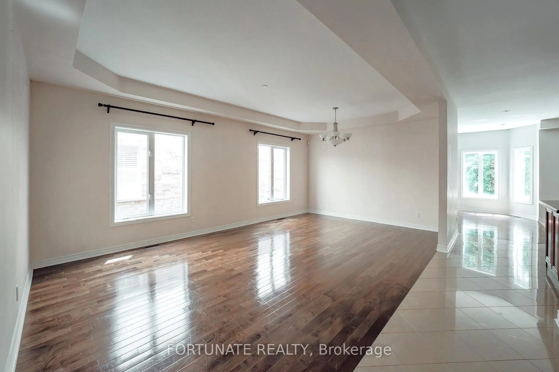 Photo 6 of 5175 Misty Pine Crescent, Mississauga, Churchill Meadows — HOMEH