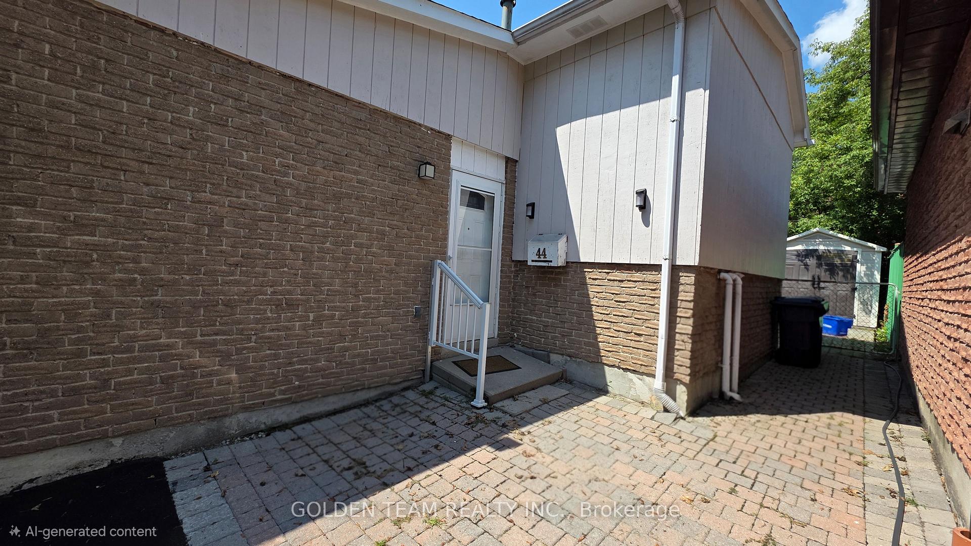 Photo 5 of 44 Cobbler Crescent, North York, Black Creek — HOMEH