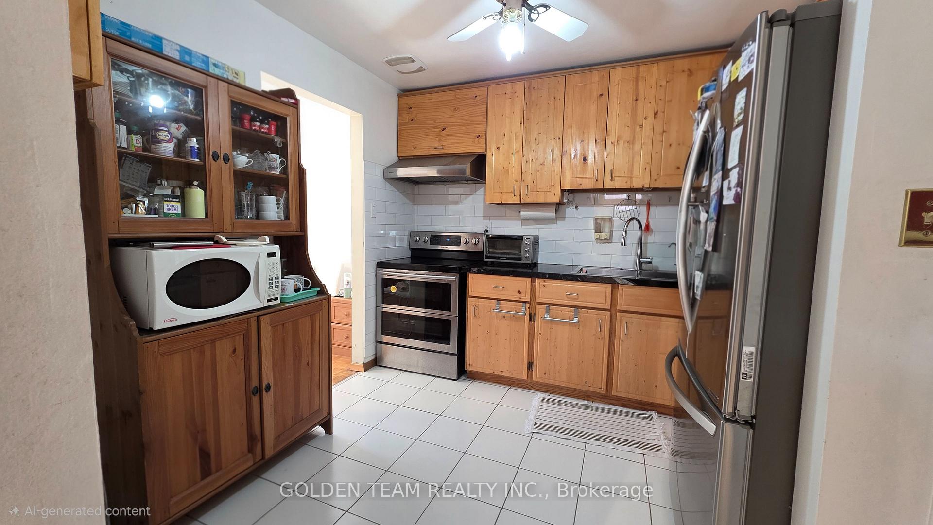 Photo 11 of 44 Cobbler Crescent, North York, Black Creek — HOMEH