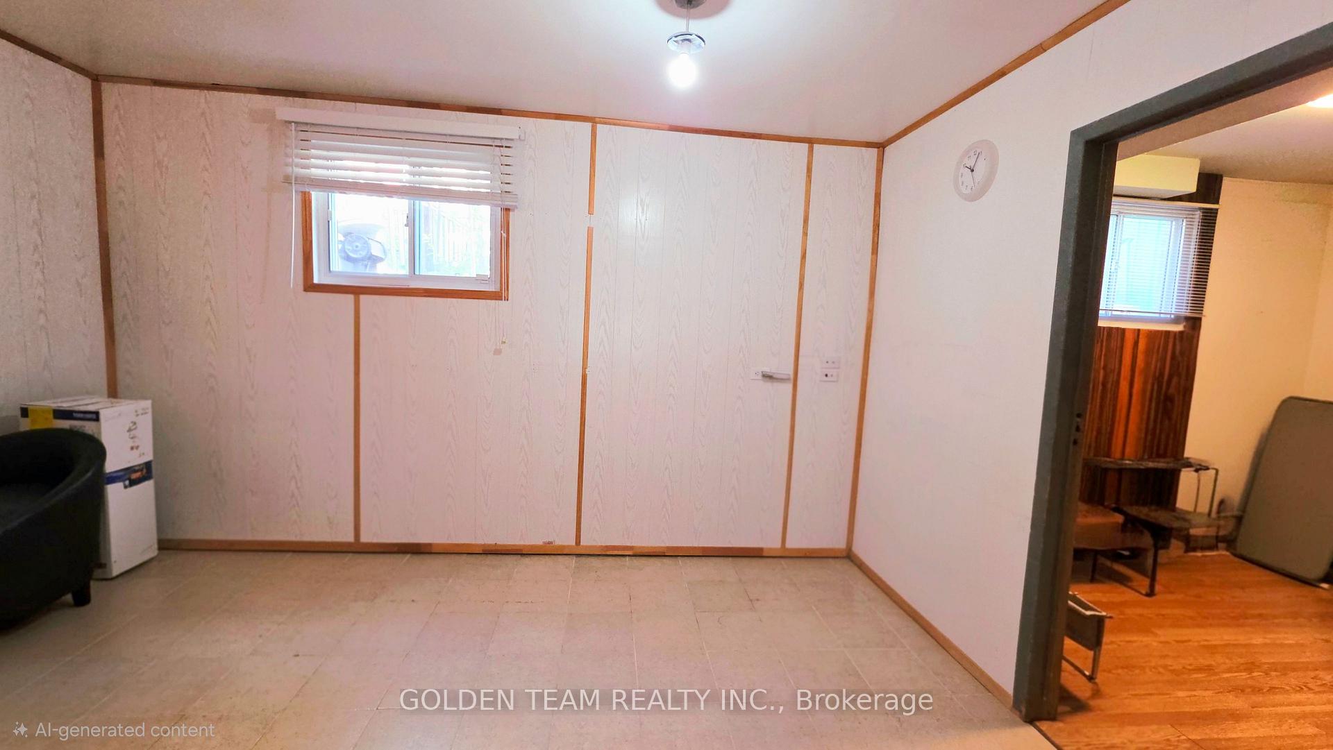 Photo 18 of 44 Cobbler Crescent, North York, Black Creek — HOMEH