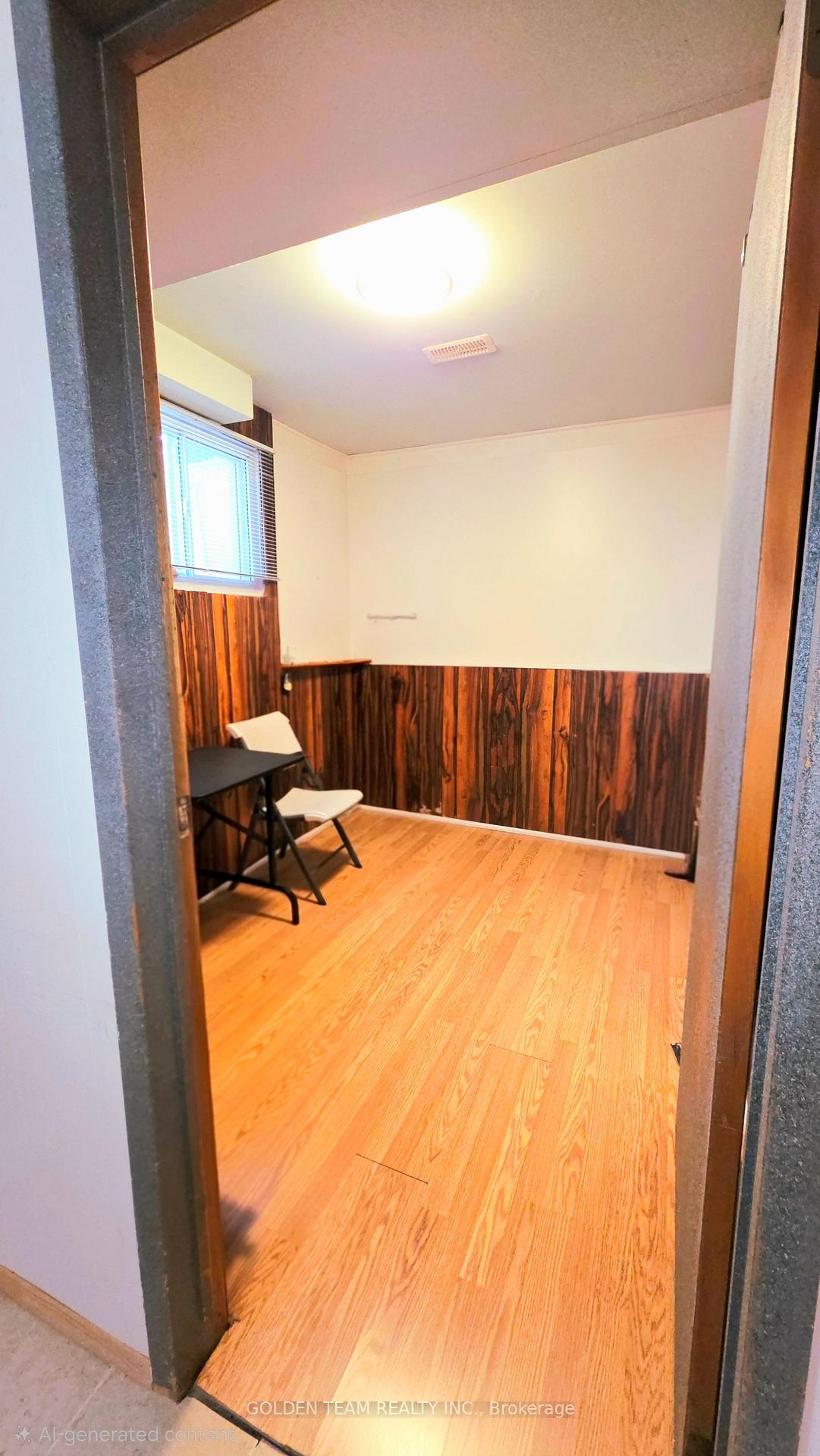 Photo 20 of 44 Cobbler Crescent, North York, Black Creek — HOMEH